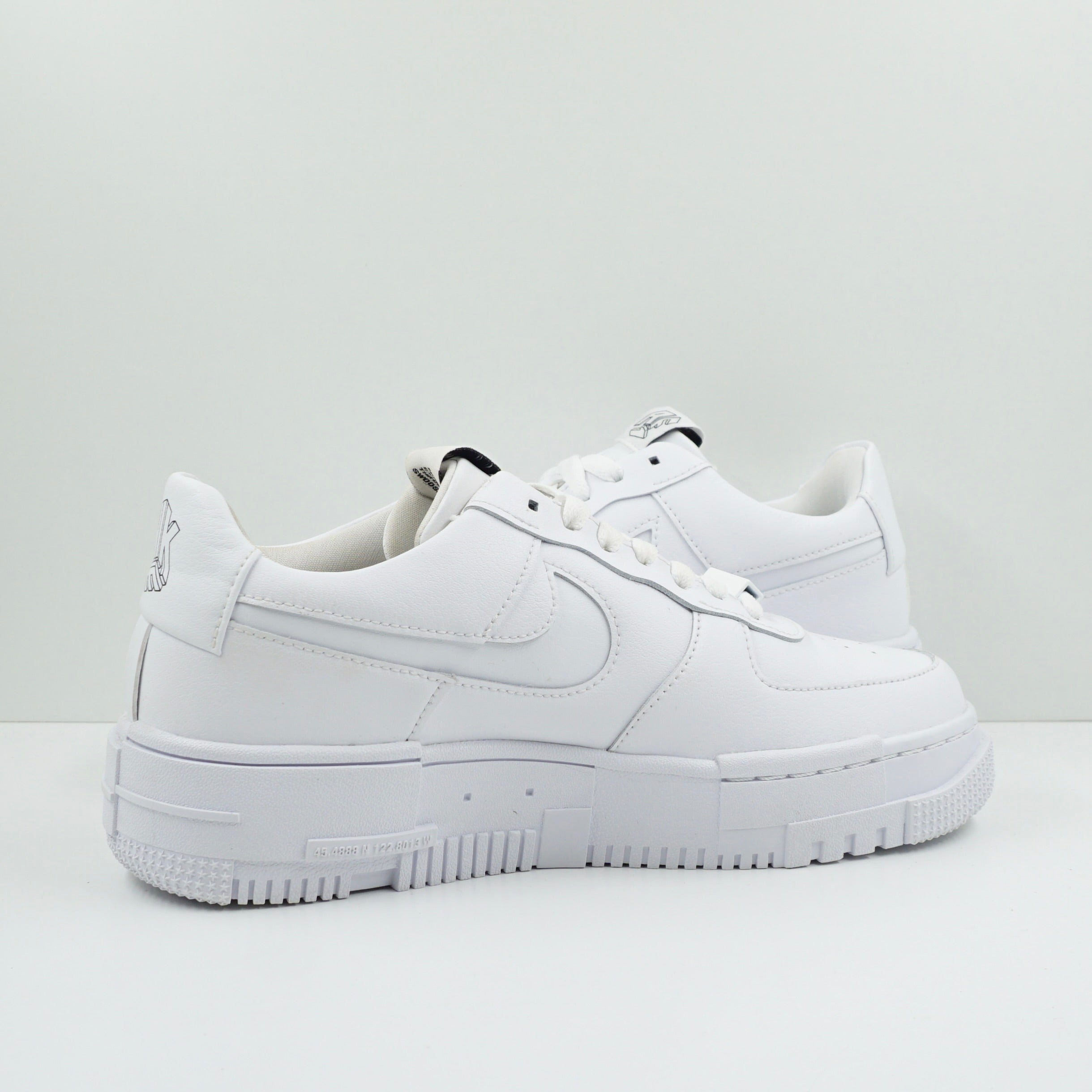 Nike Air Force 1 Low Pixel White (W)