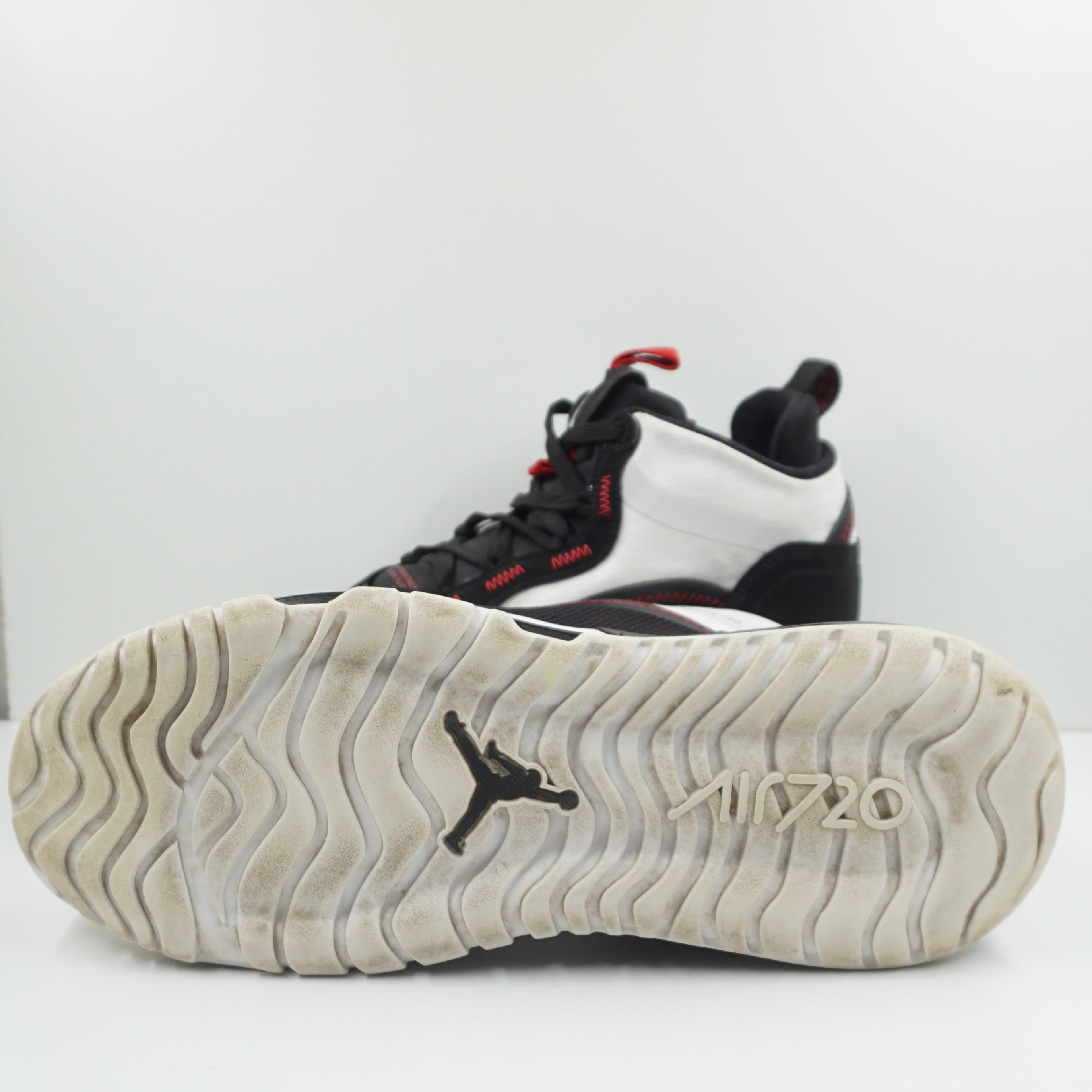 Jordan Aerospace 720 White Gym Red Black