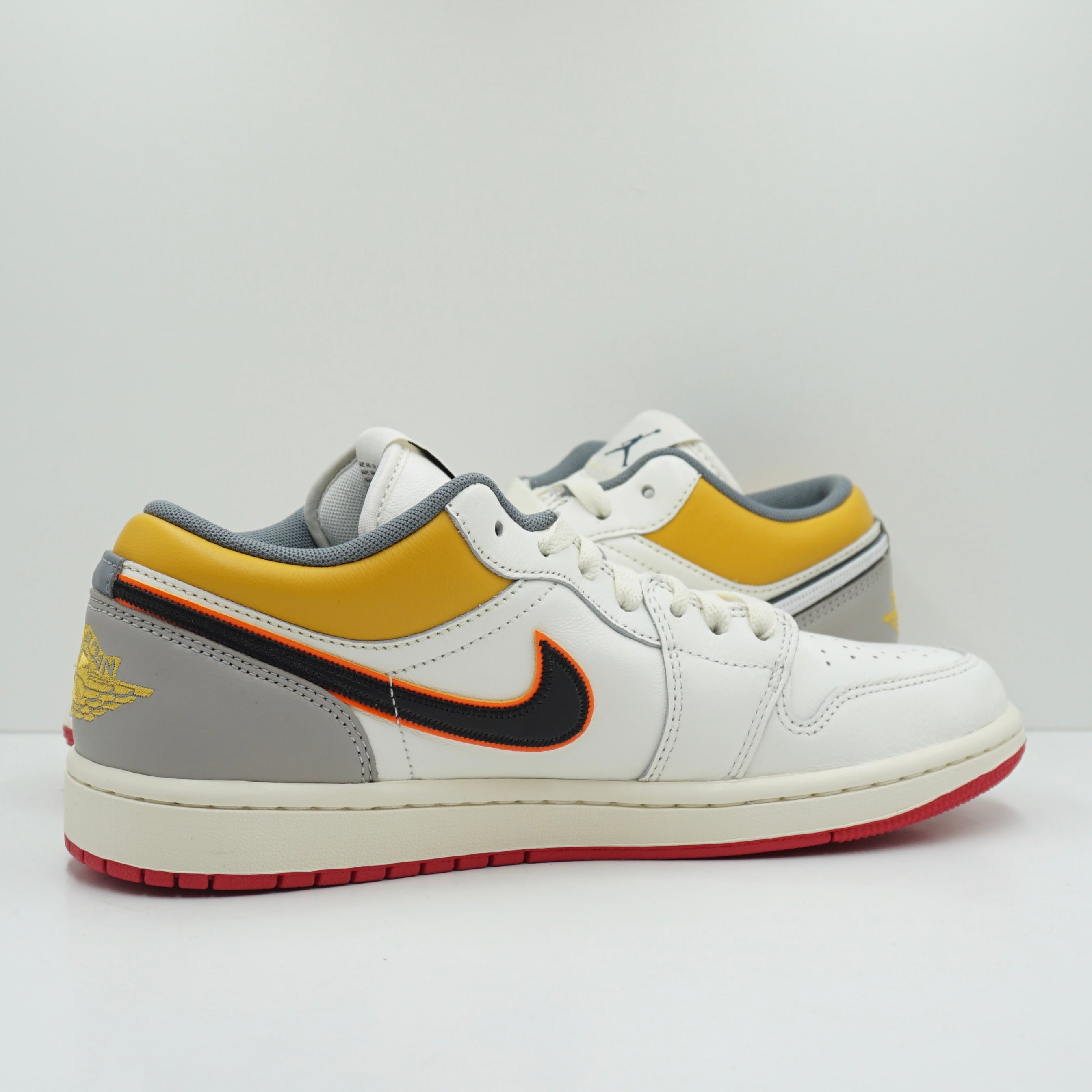 Jordan 1 Low PRM Sail Cashmere