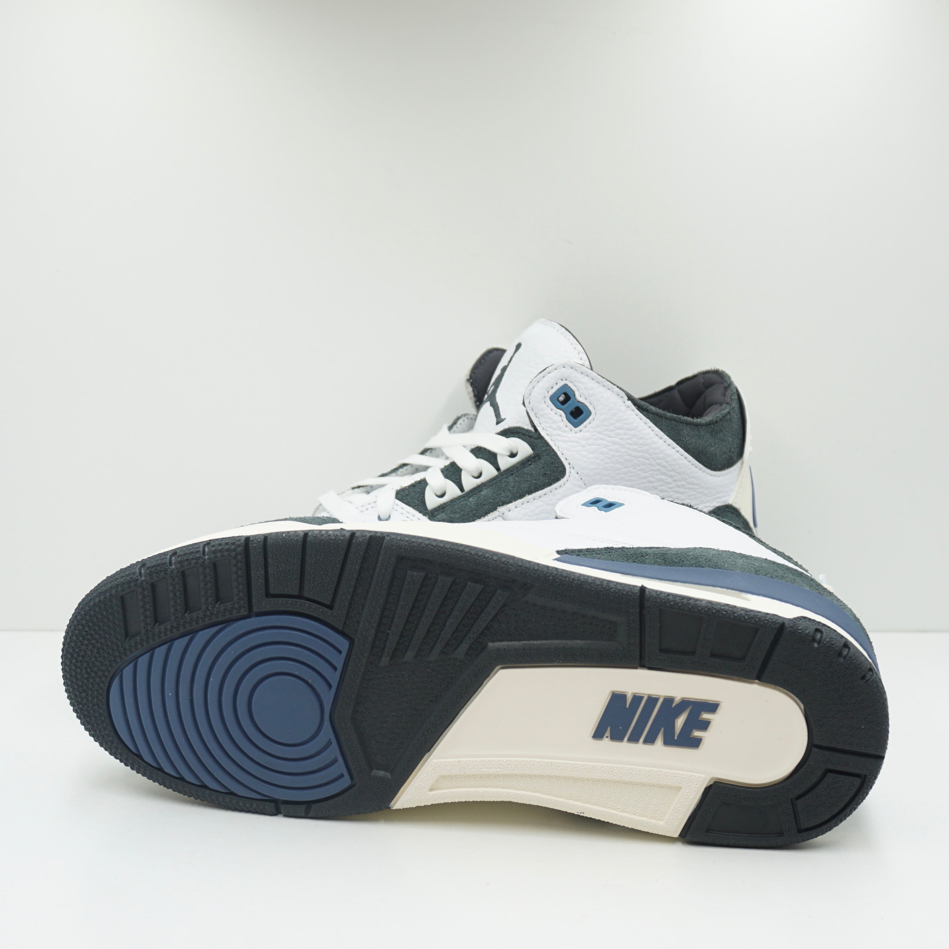 Jordan 3 Retro OG SP A Ma Maniére Diffused Blue