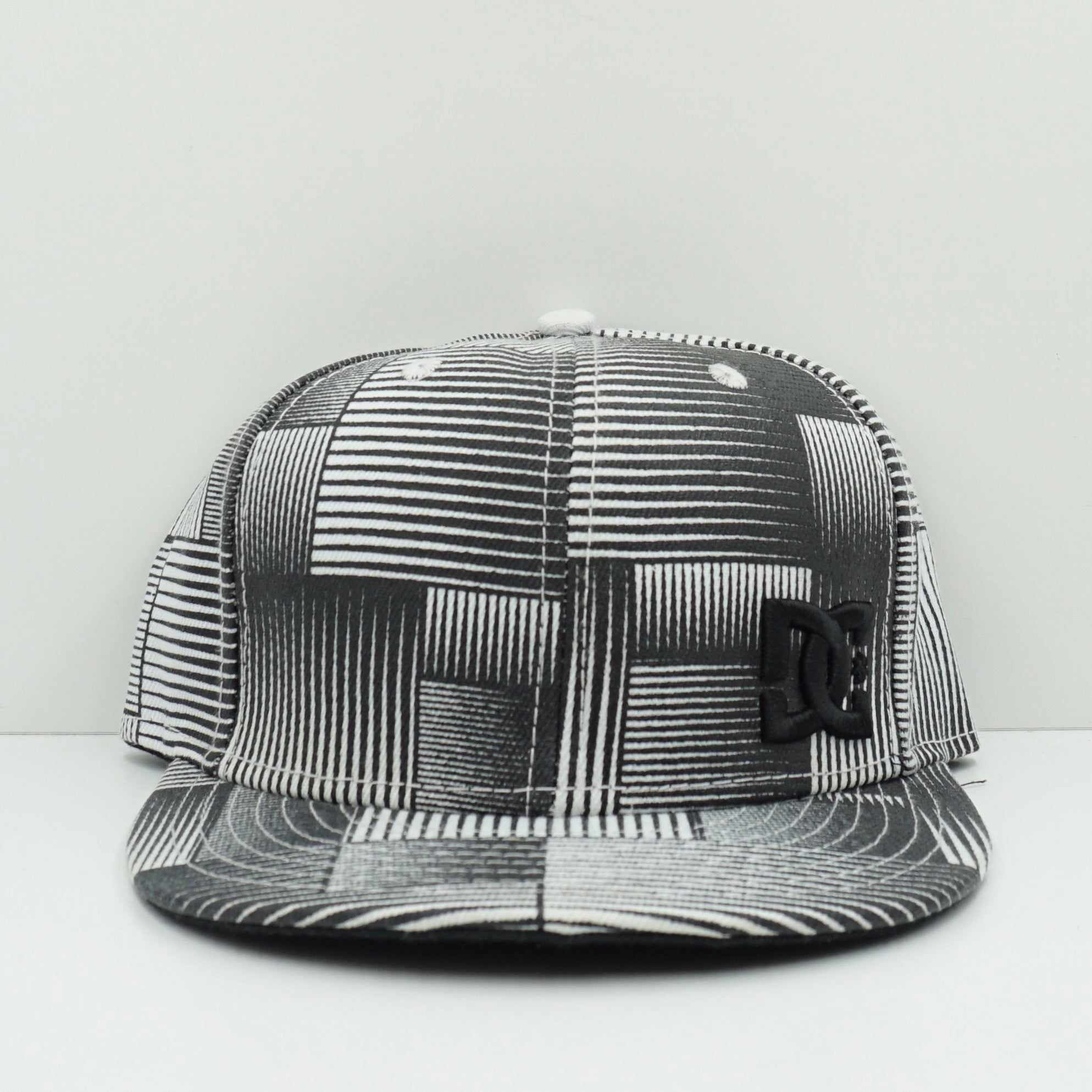 DC Shoes Black White Fitted Cap