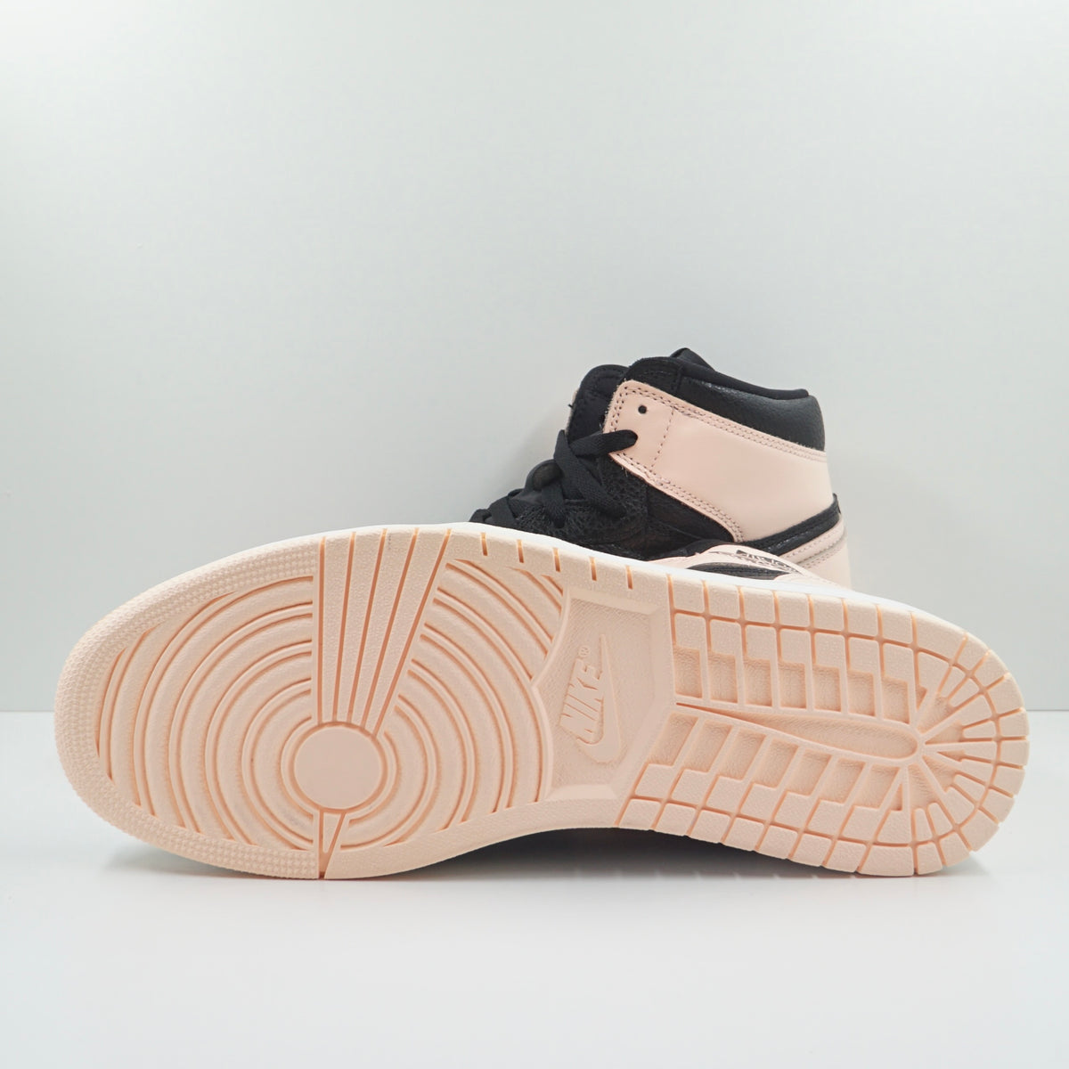 Jordan 1 Retro High Black Crimson Tint