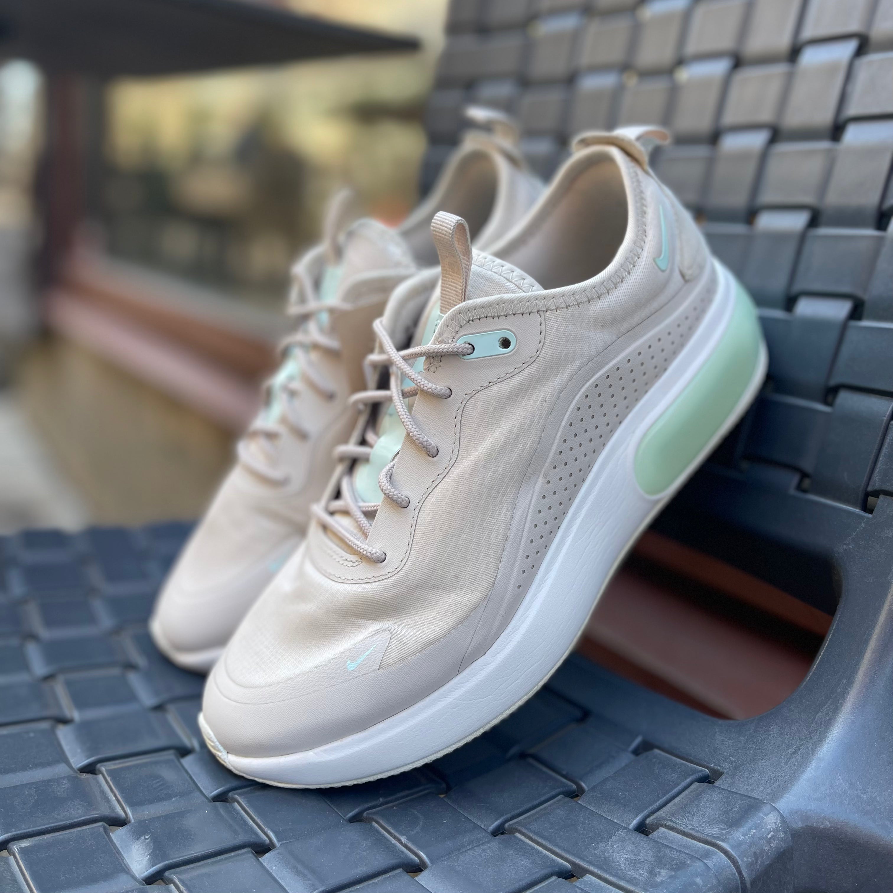 Nike Air Max Dia Light Orewood Brown