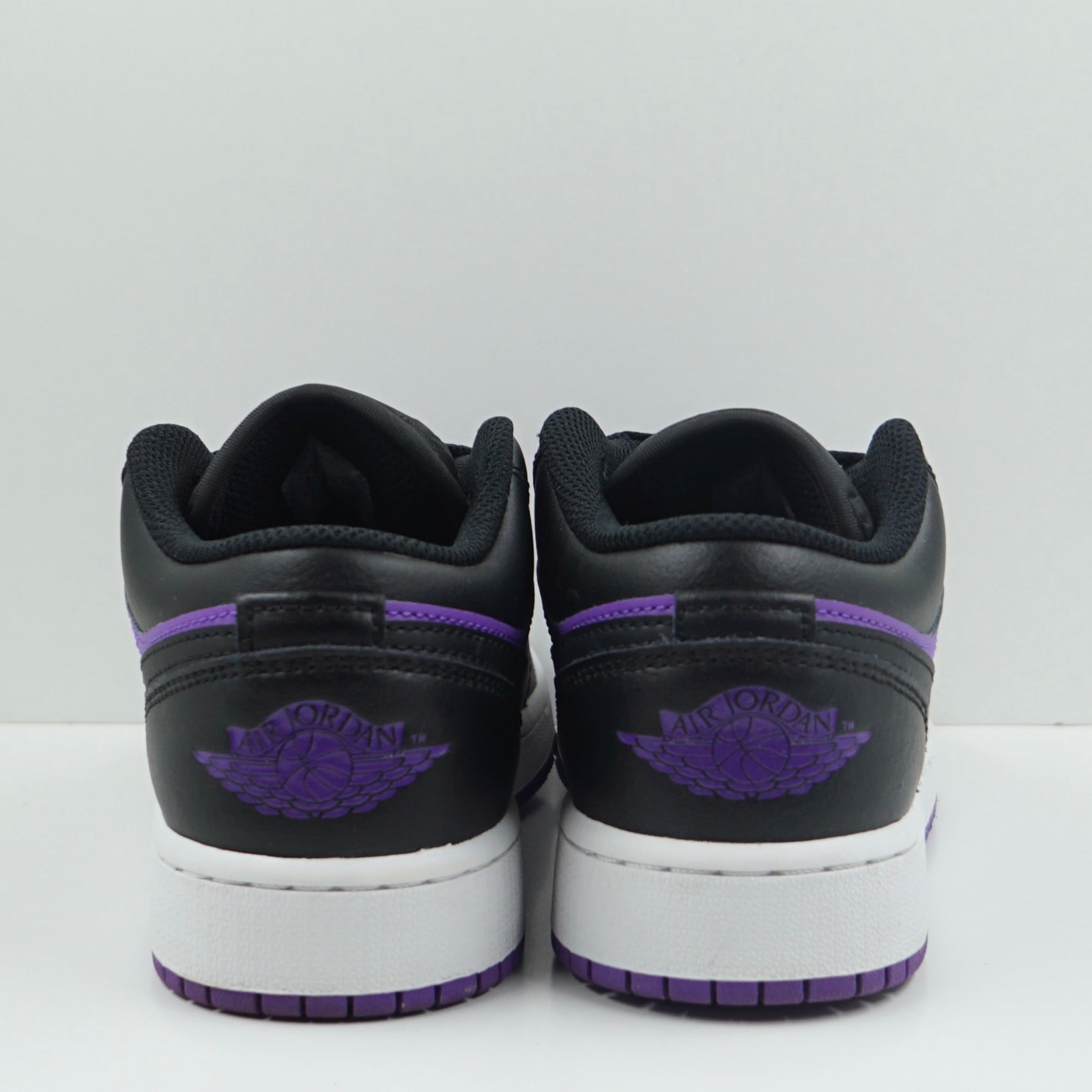 Jordan 1 Low Purple Venom (GS)