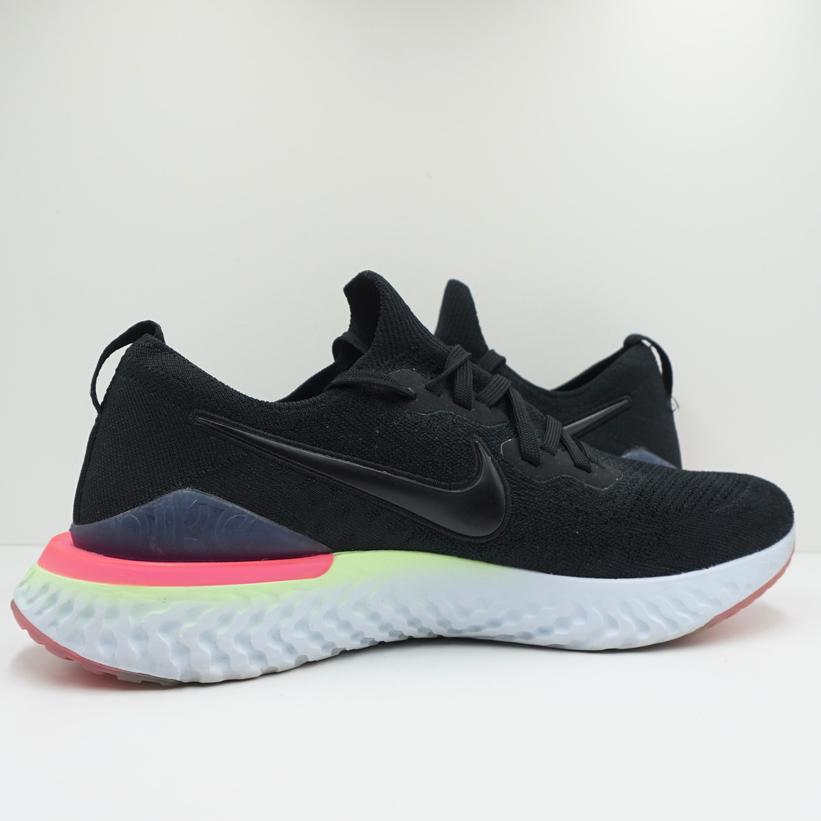 Epic react flyknit 2 women's white/black/hyper pink/blue tint best sale