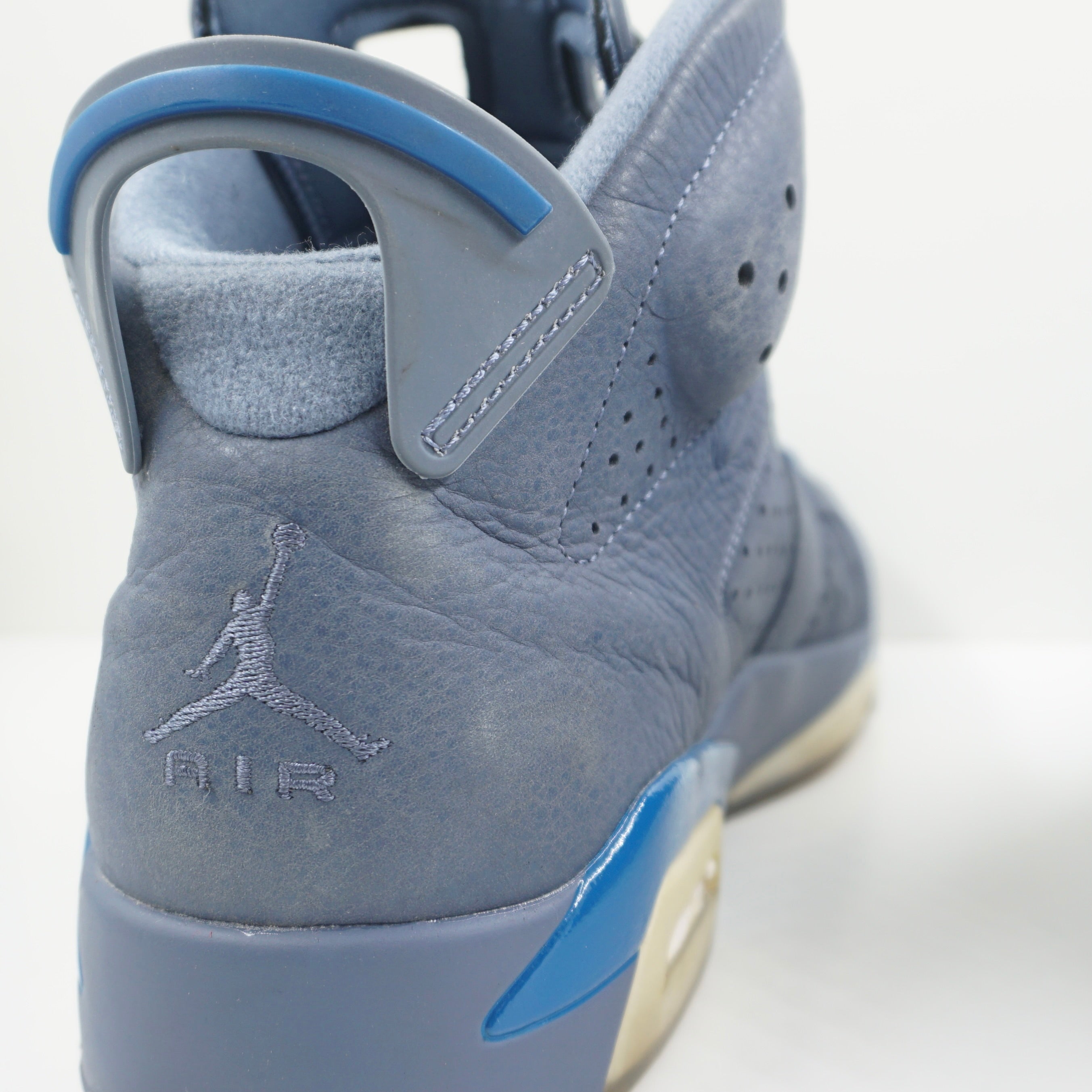 Jordan 6 Retro Diffused Blue