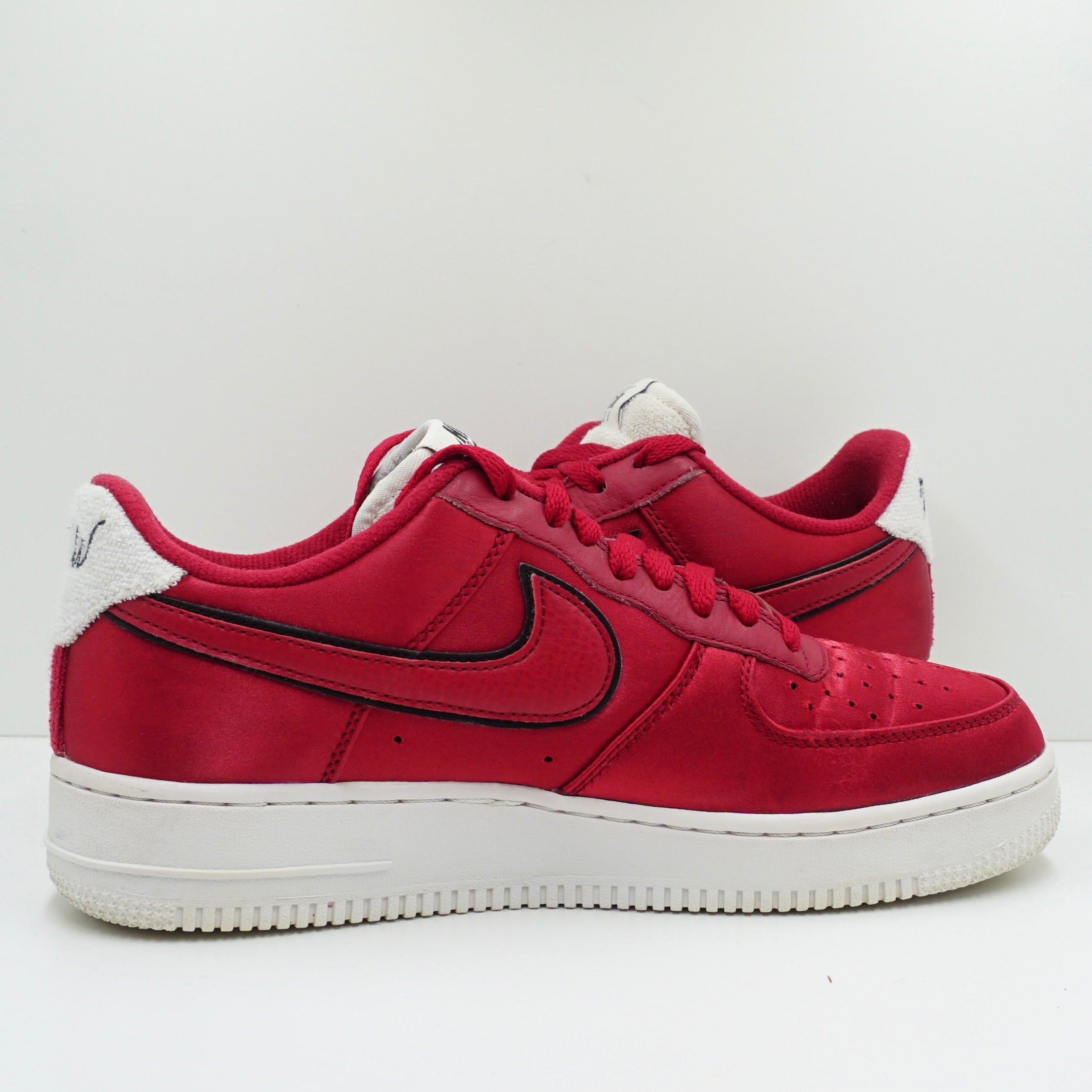 Nike Air Force 1 '07 SE Red Velvet (W)