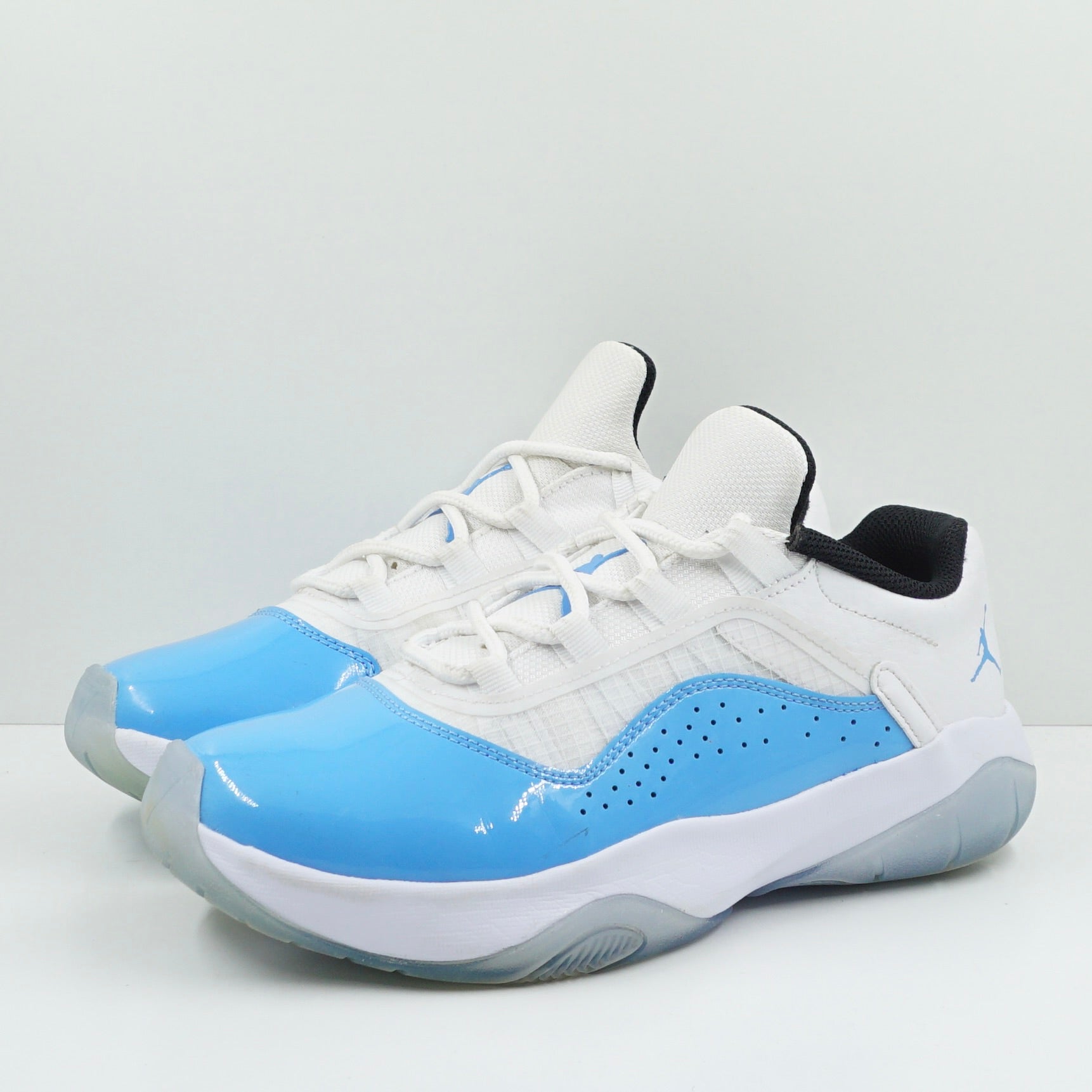 Basketball Jordan 11 Low North Carolina Jordan 11 CMFT Low