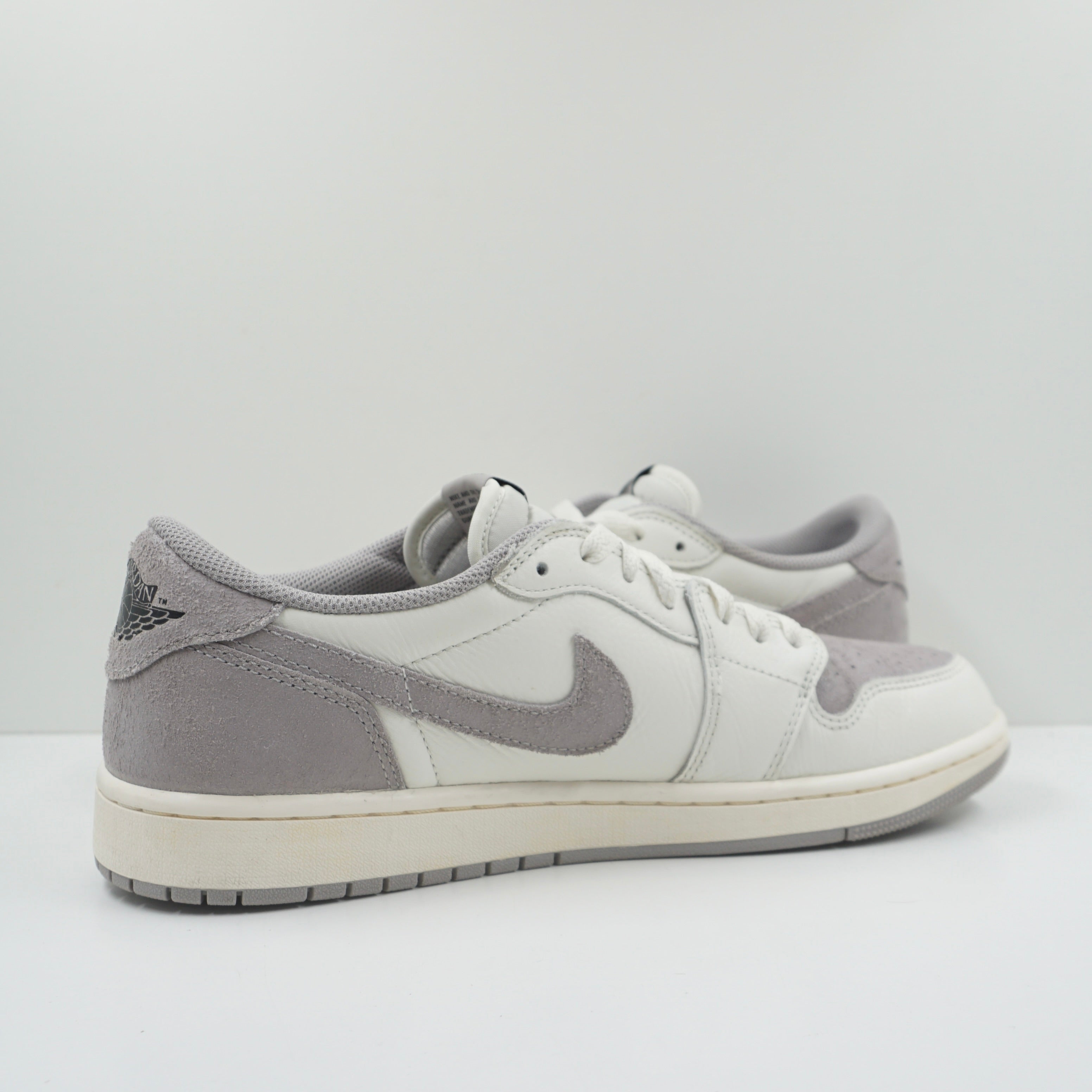 Jordan 1 Retro Low OG Atmosphere Grey