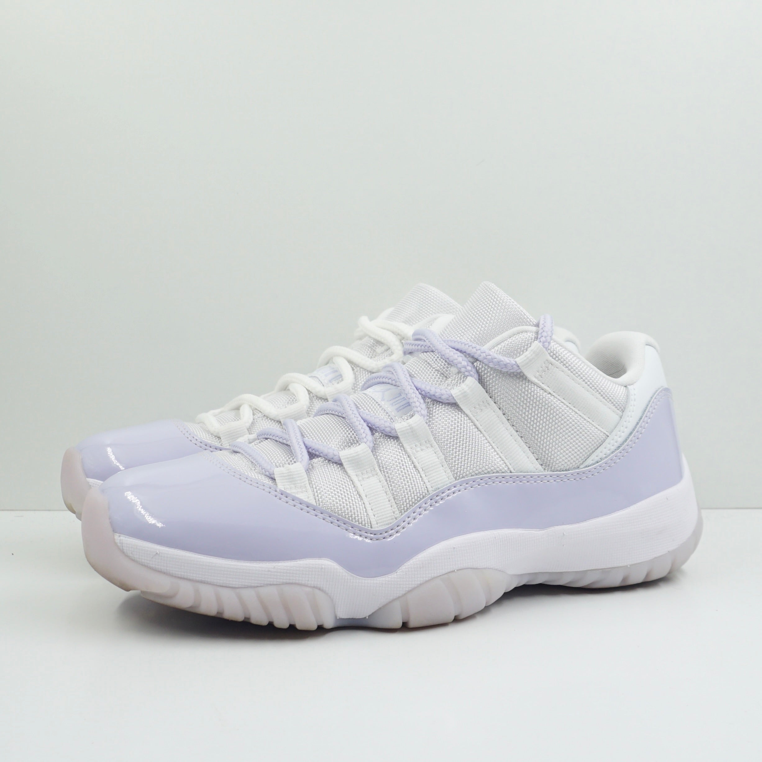 Jordan 11 Retro Low Pure Violet (W)