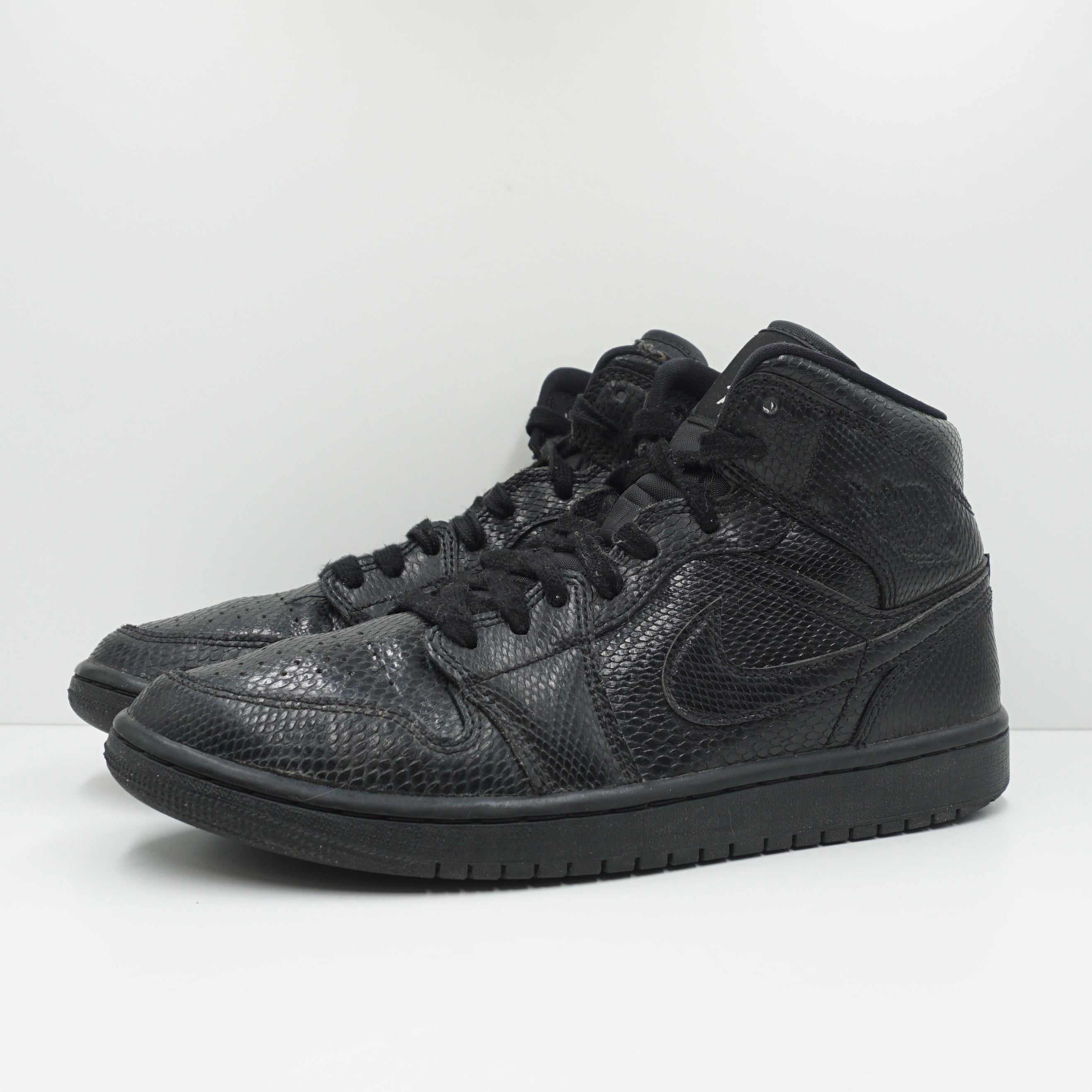 Jordan 1 Mid Black Snakeskin (W)