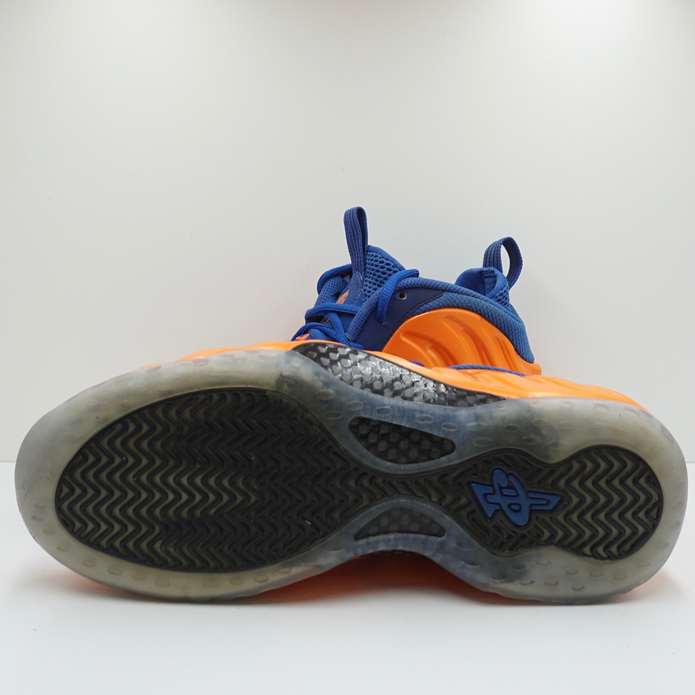 nike air foamposite knicks