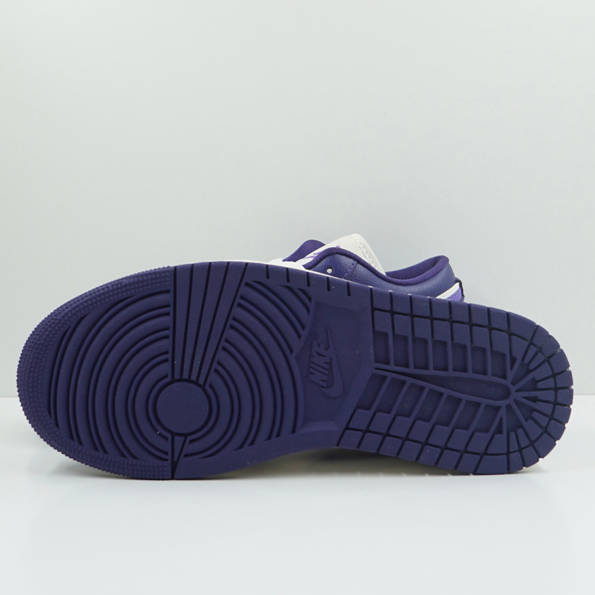 Jordan 1 Low Sky J Purple (W)