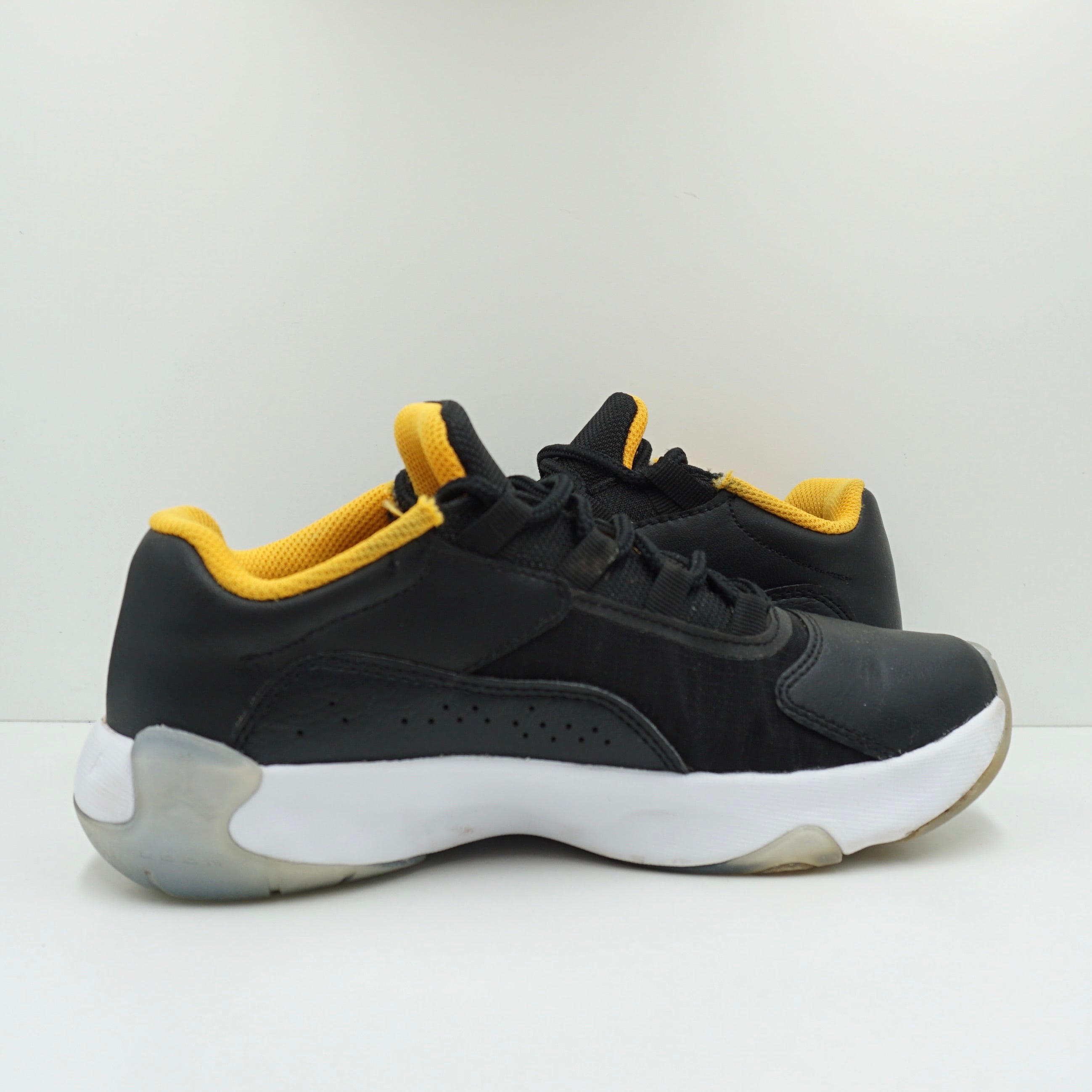 Jordan 11 CMFT Low Black Taxi (GS)