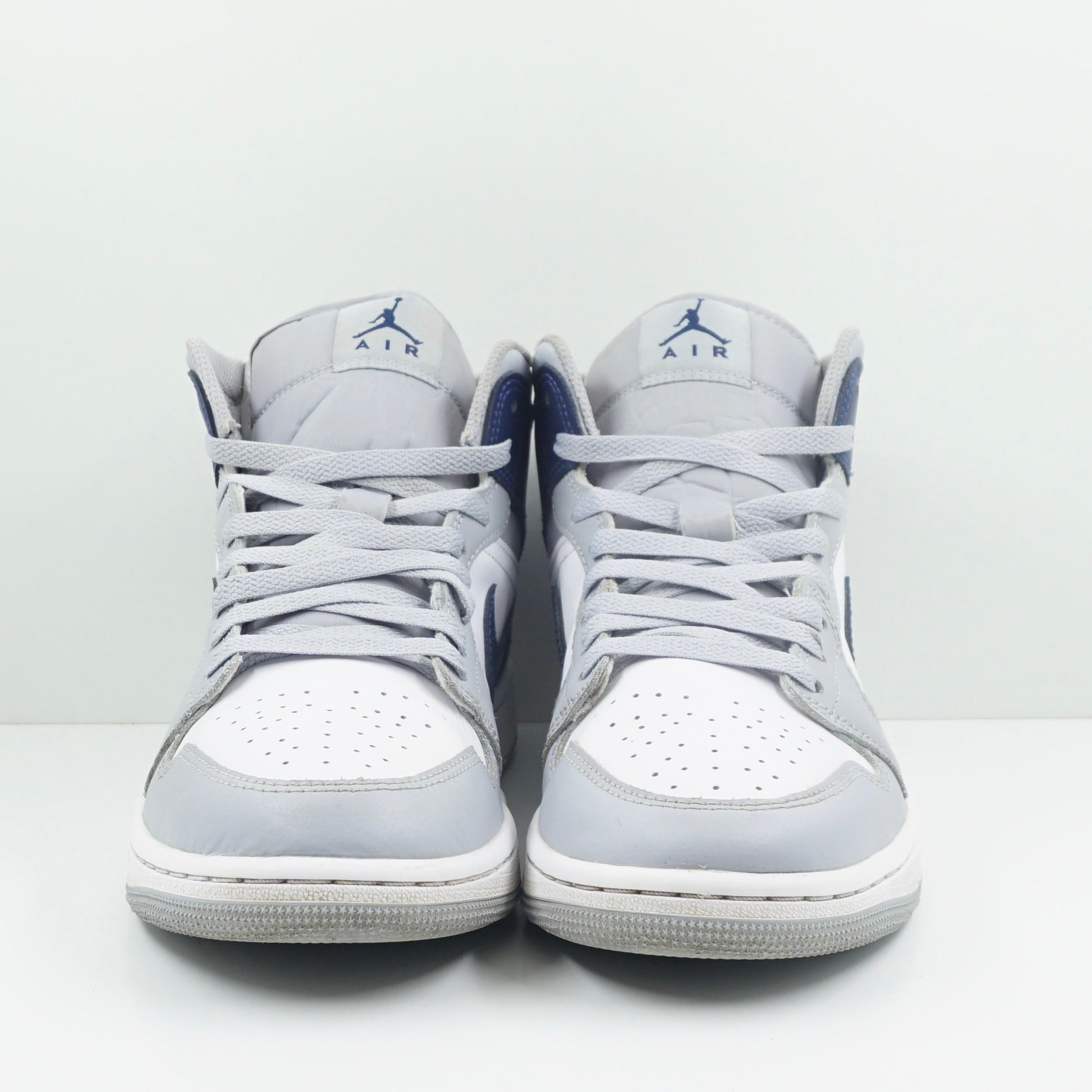 Jordan 1 Mid Wolf Grey Midnight Navy