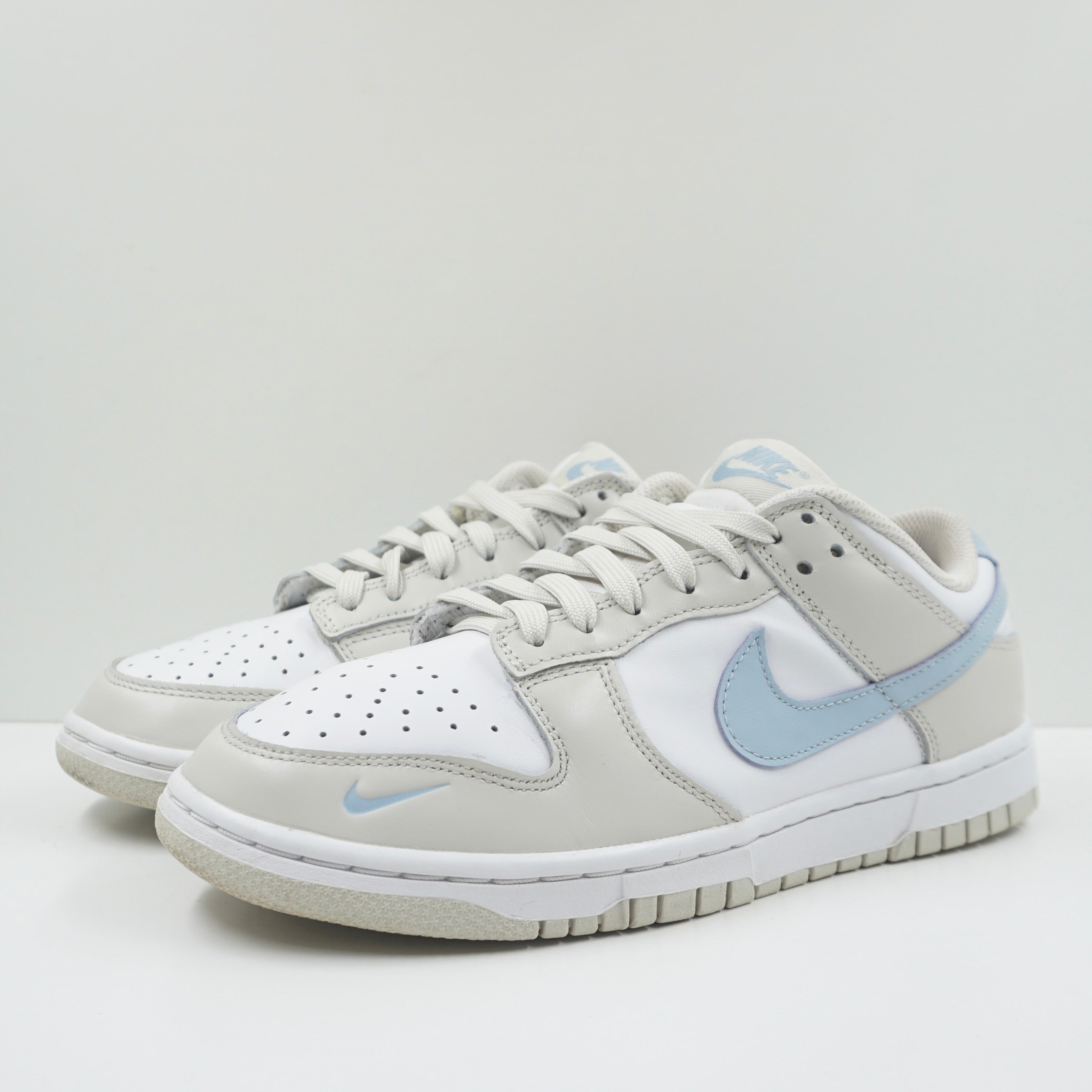 Nike Dunk Low Light Bone Armory Blue (W)