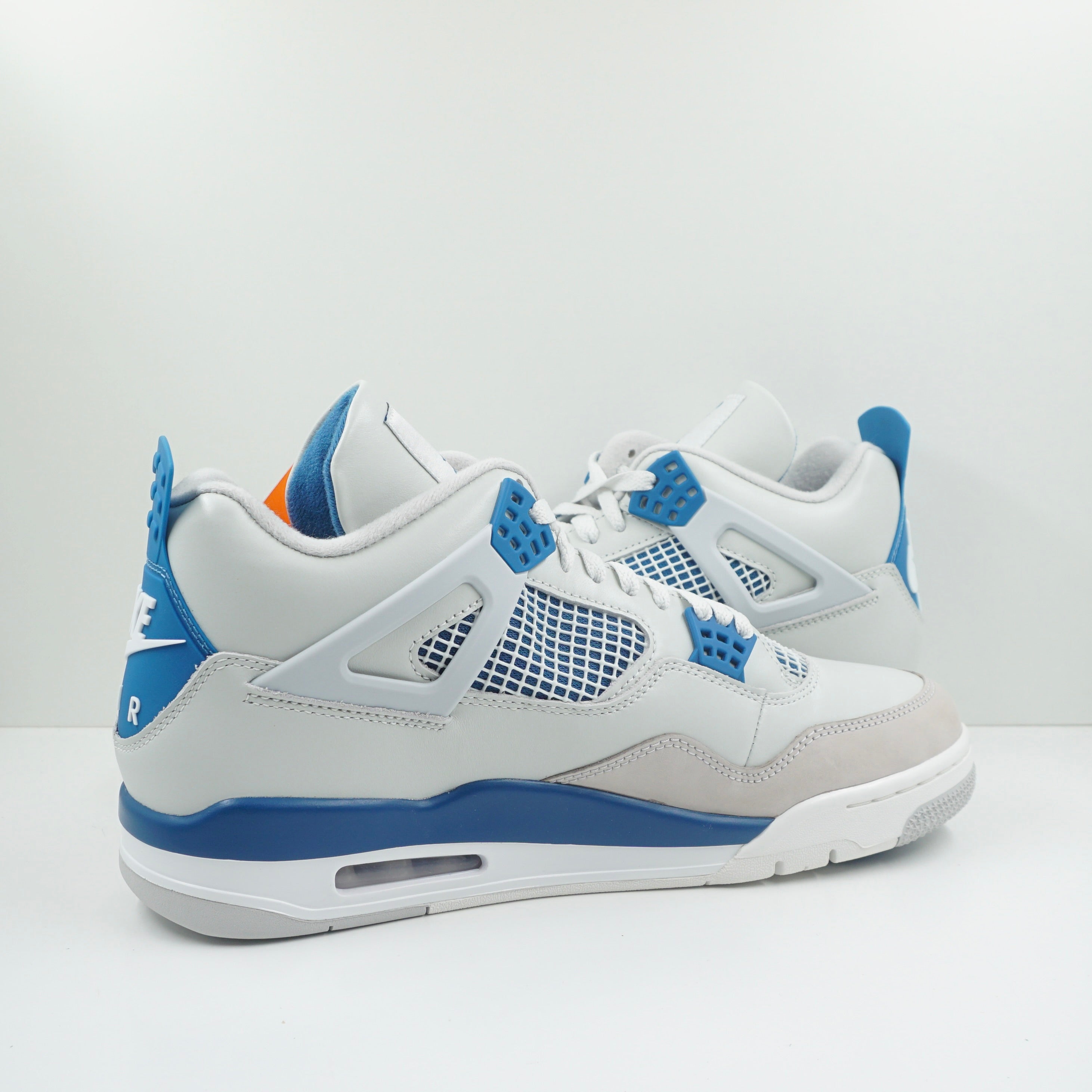 Jordan 4 Retro Military Blue (2024)