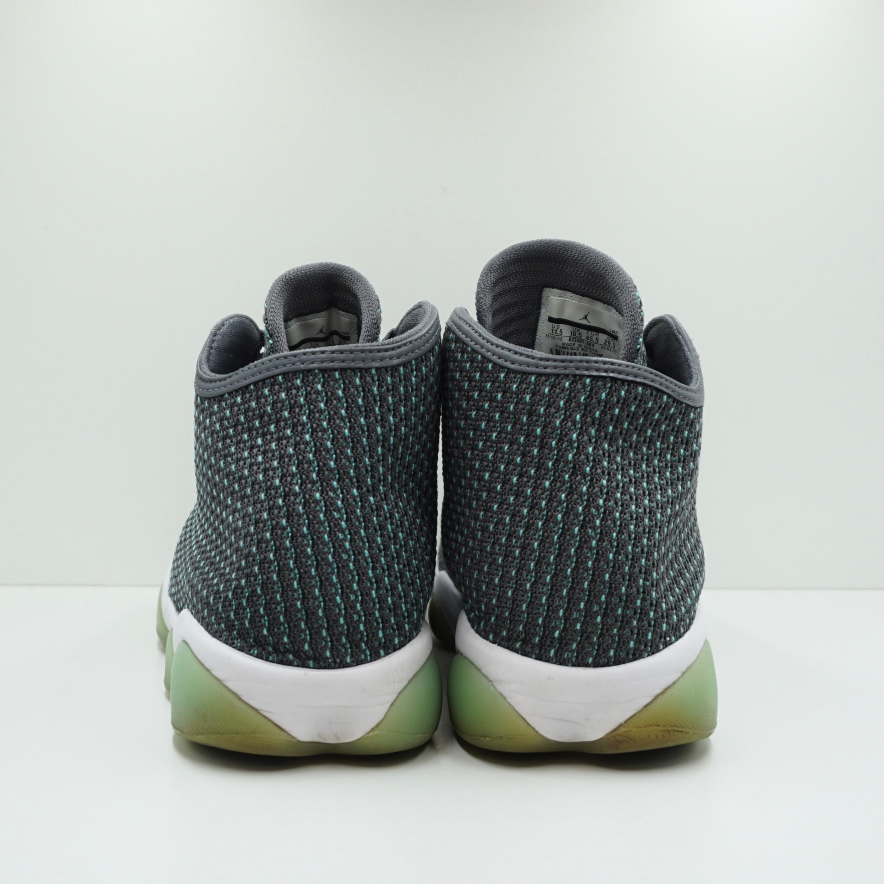 Jordan Horizon Dark Grey Hyper Turquoise