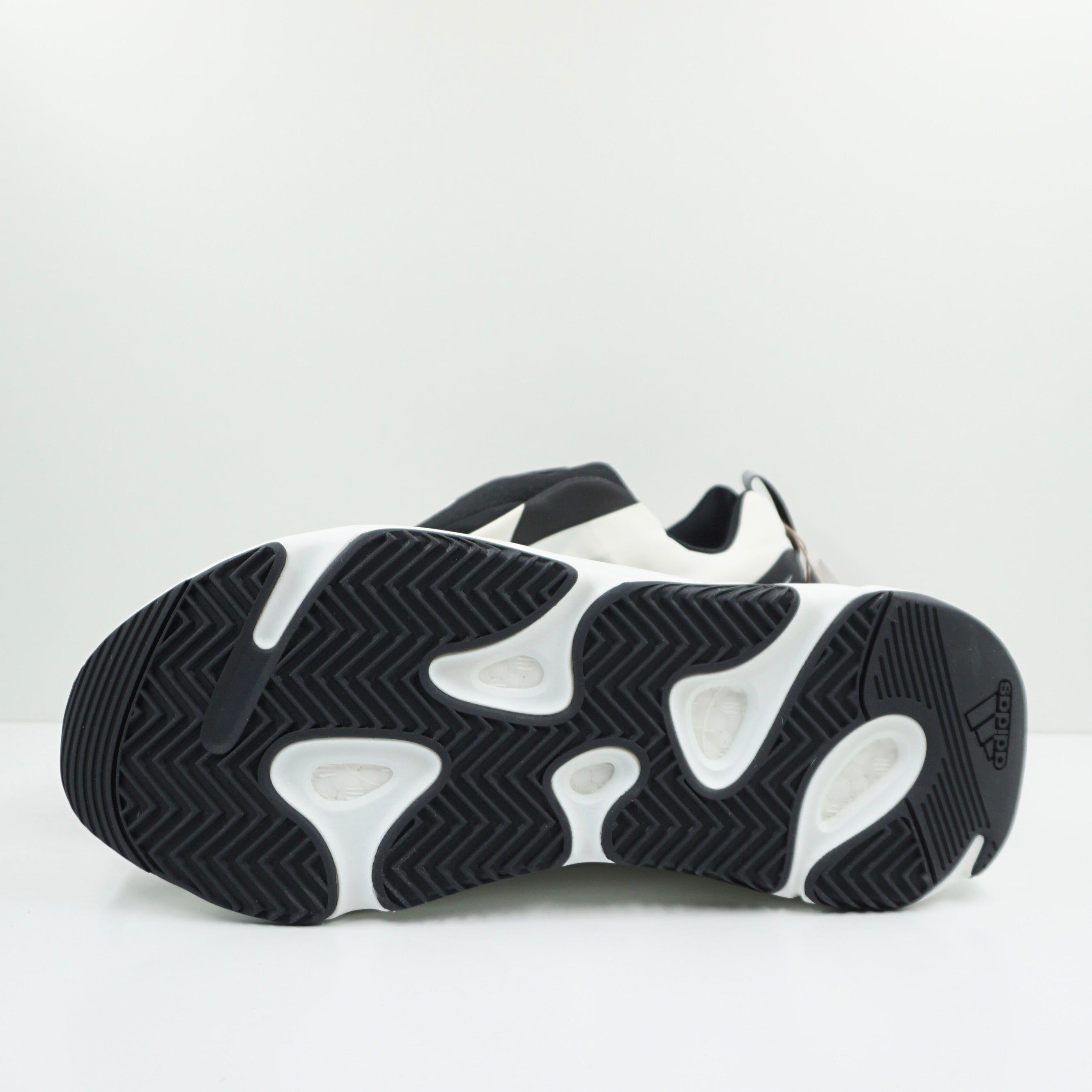 Adidas Yeezy Boost 700 MNVN Laceless Analog