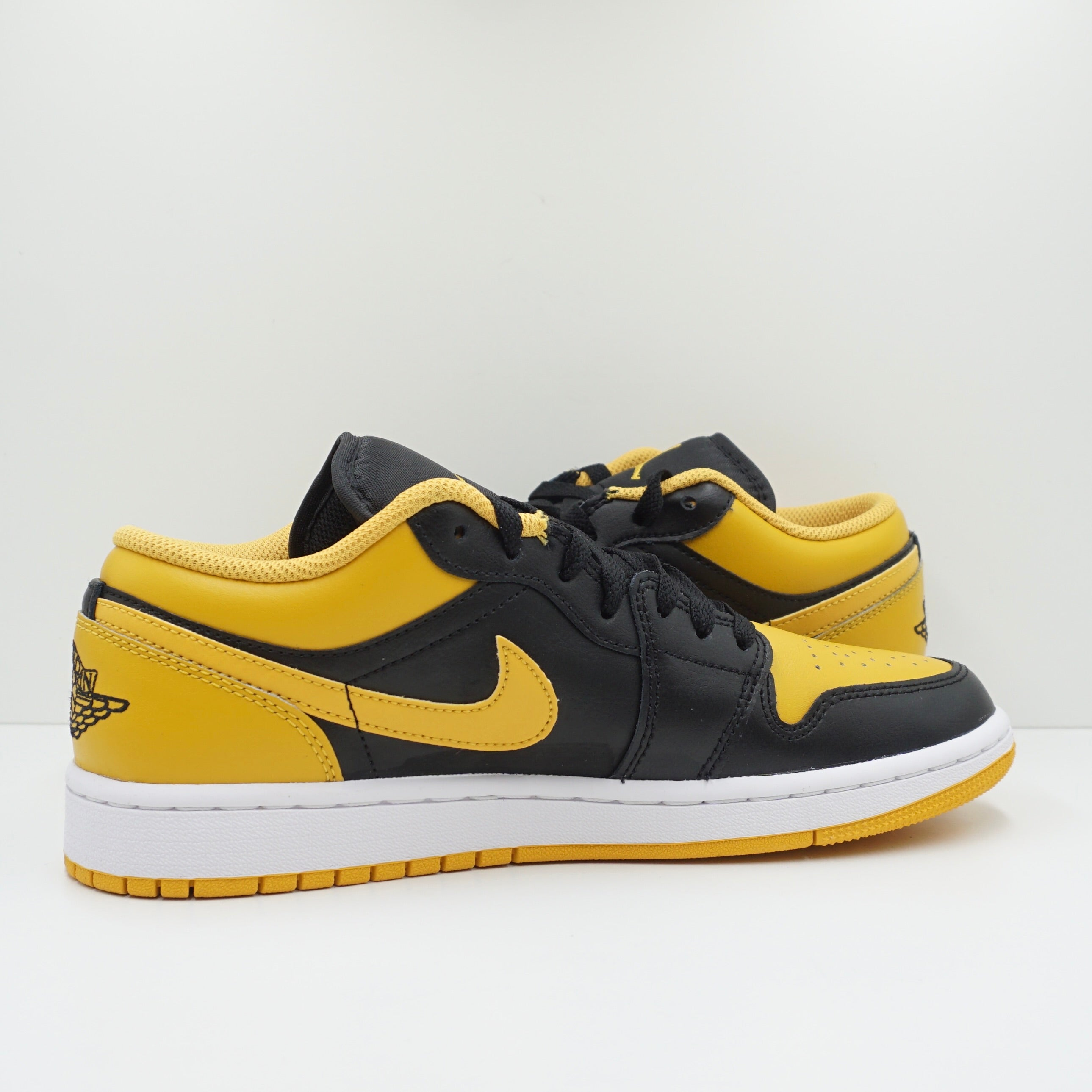 Jordan 1 Low Yellow Ochre