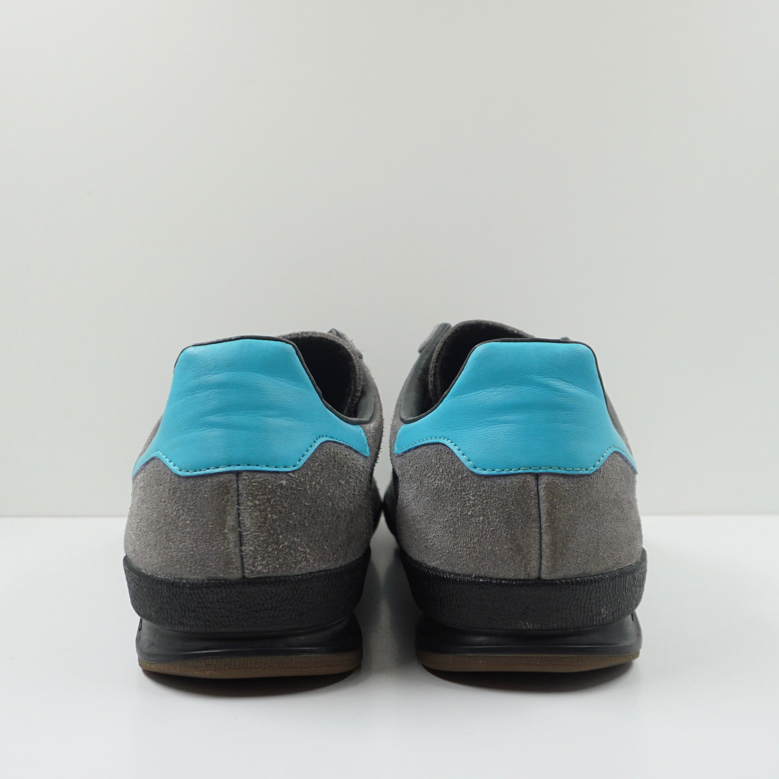 Adidas Jeans Signal Cyan