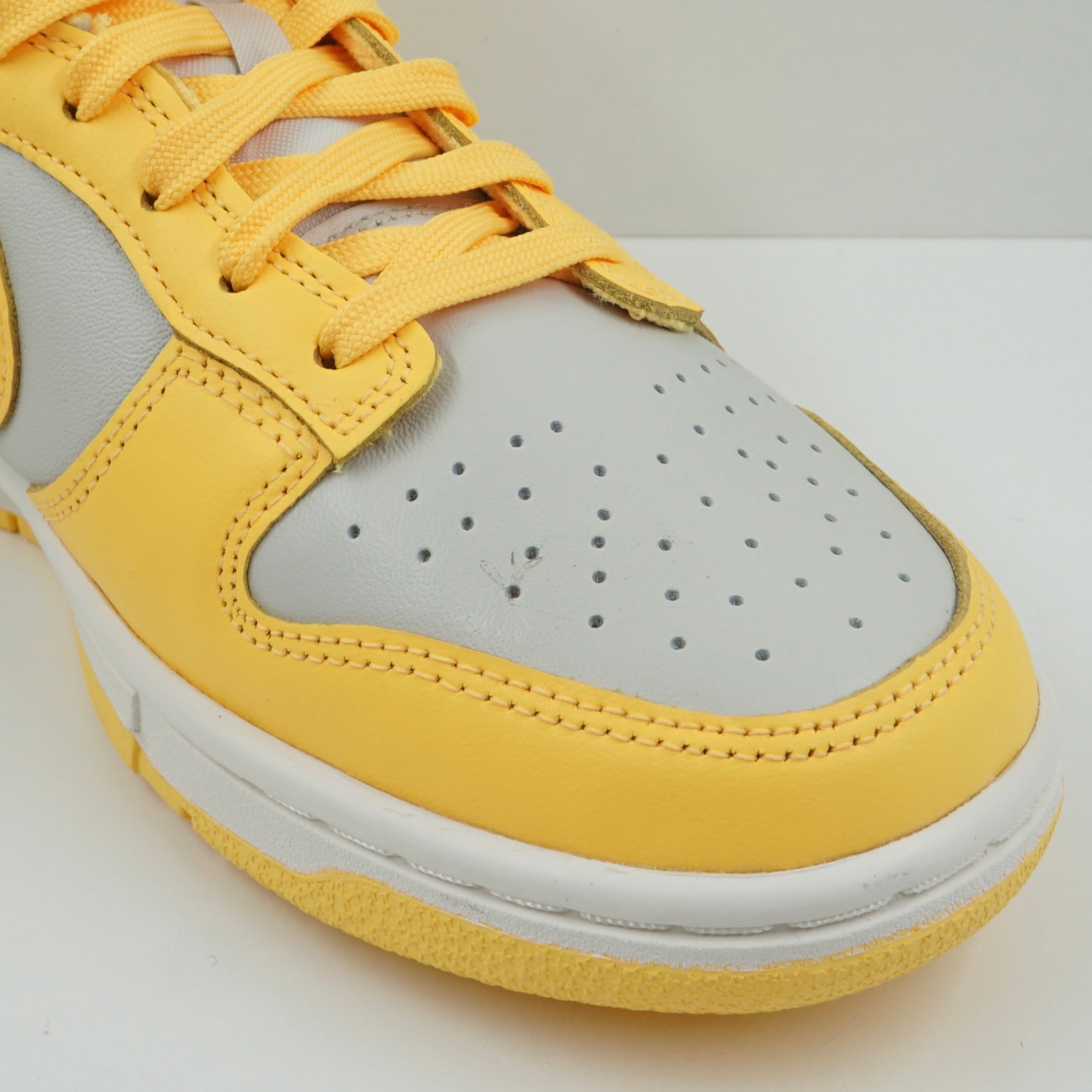 Nike Dunk Low Citron Pulse (W)