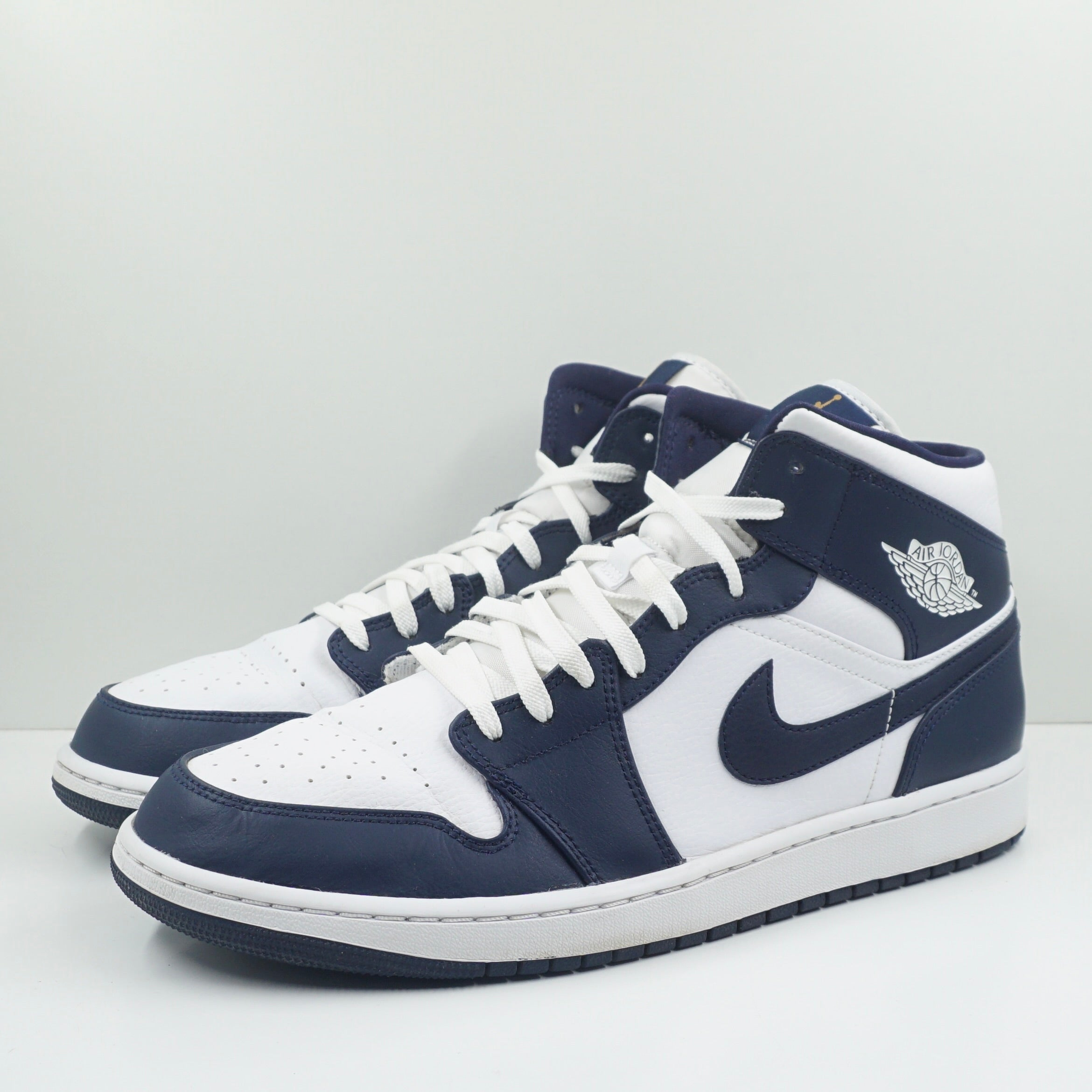 Jordan 1 Mid White Metallic Gold Obsidian