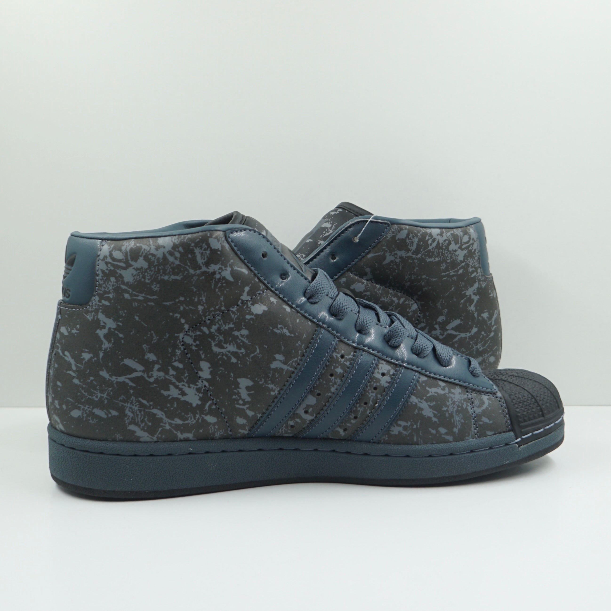 Vintage Adidas Pro Model Graffiti (2008)