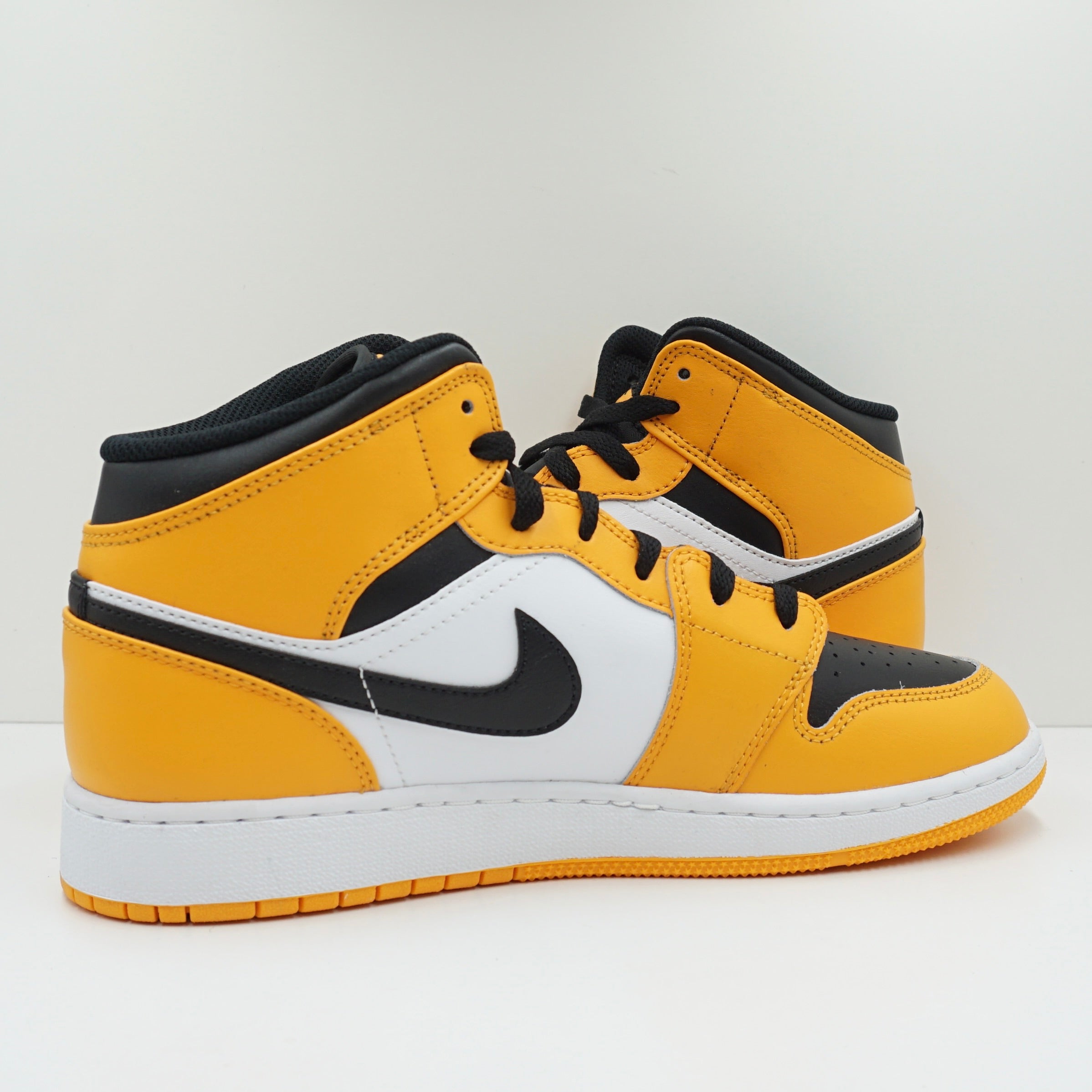 Jordan 1 Mid Taxi (GS)