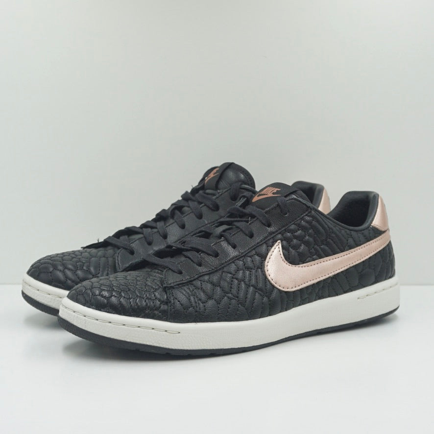Nike Tennis Classic Ultra Premium QLT (W)