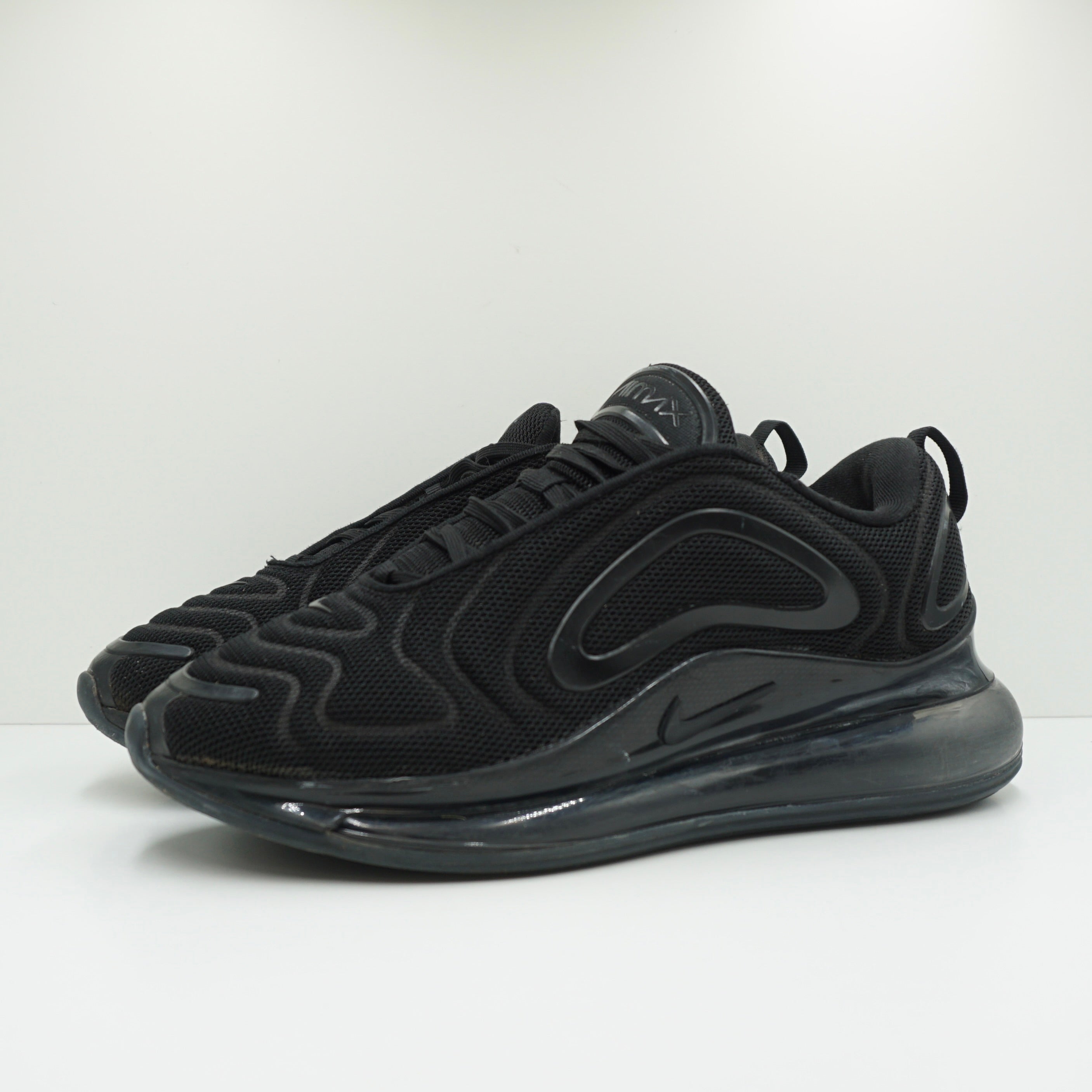 Nike Air Max 720 Triple Black1