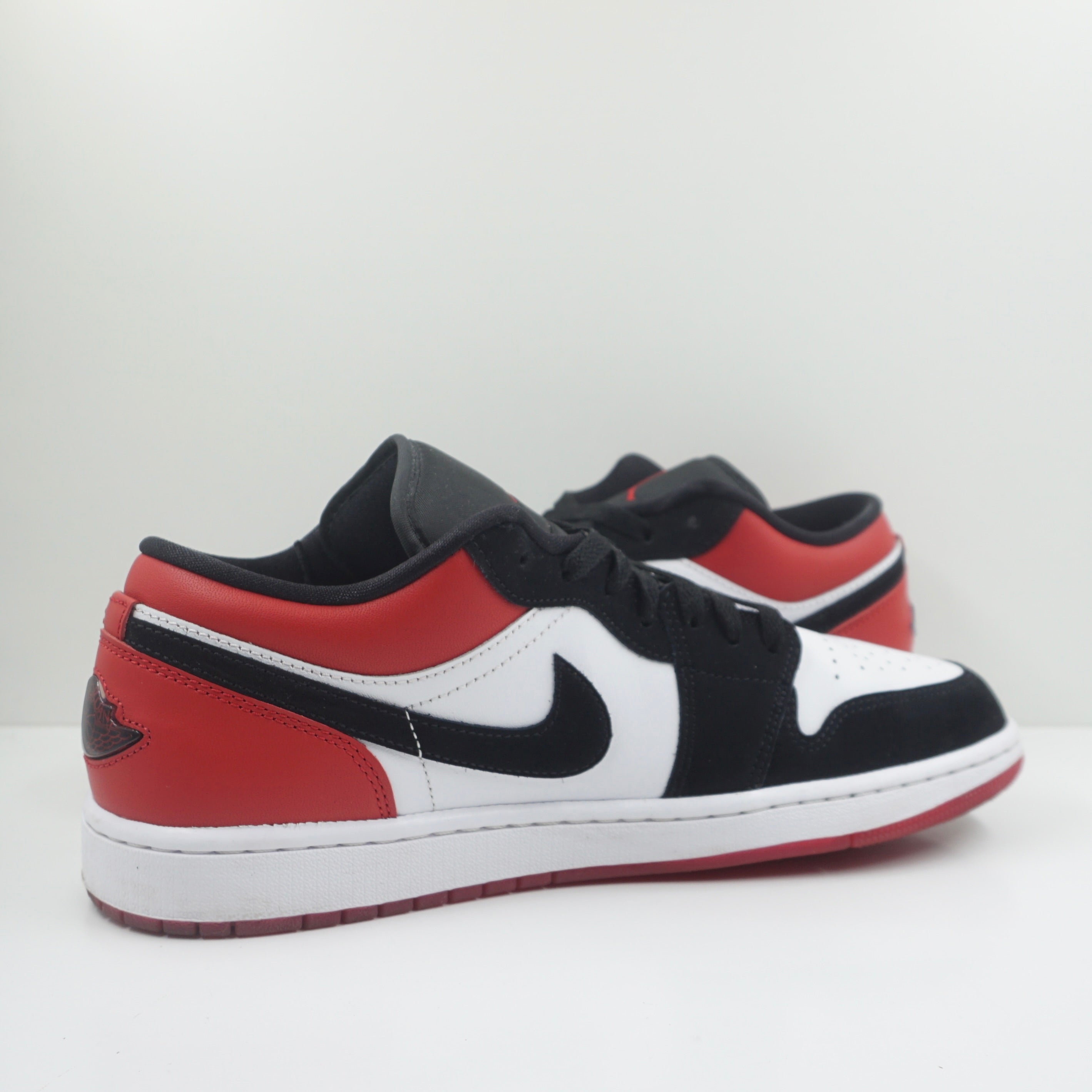 Jordan 1 Low SE Black Toe (2025)