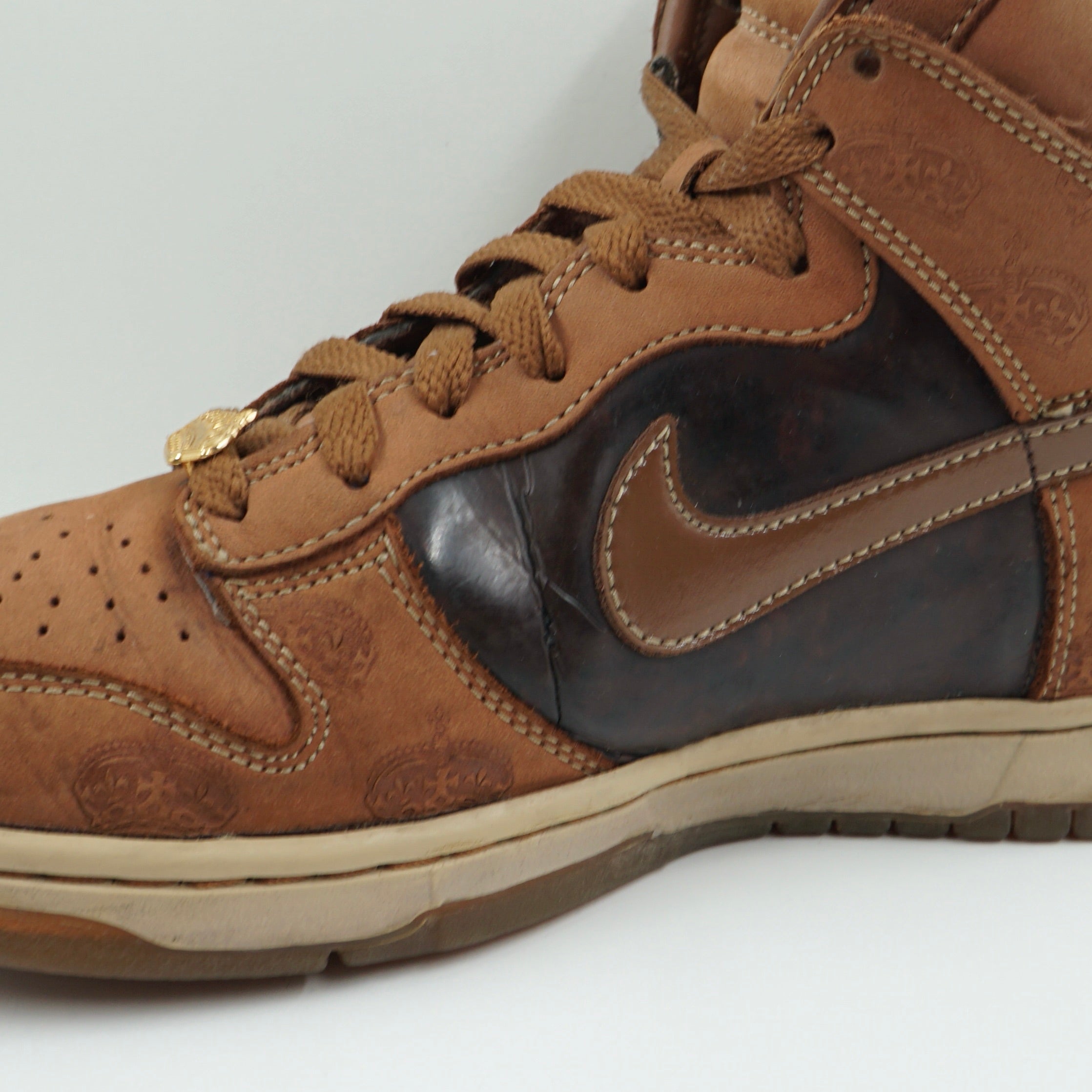 Nike Dunk High Mighty Crown Bison