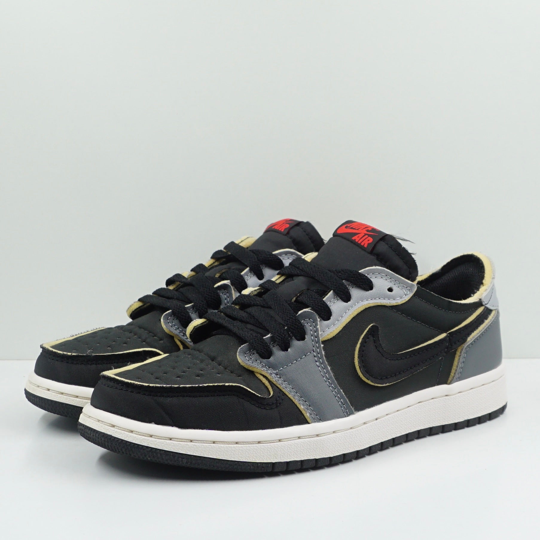 Jordan 1 Low OG EX Black Smoke Grey