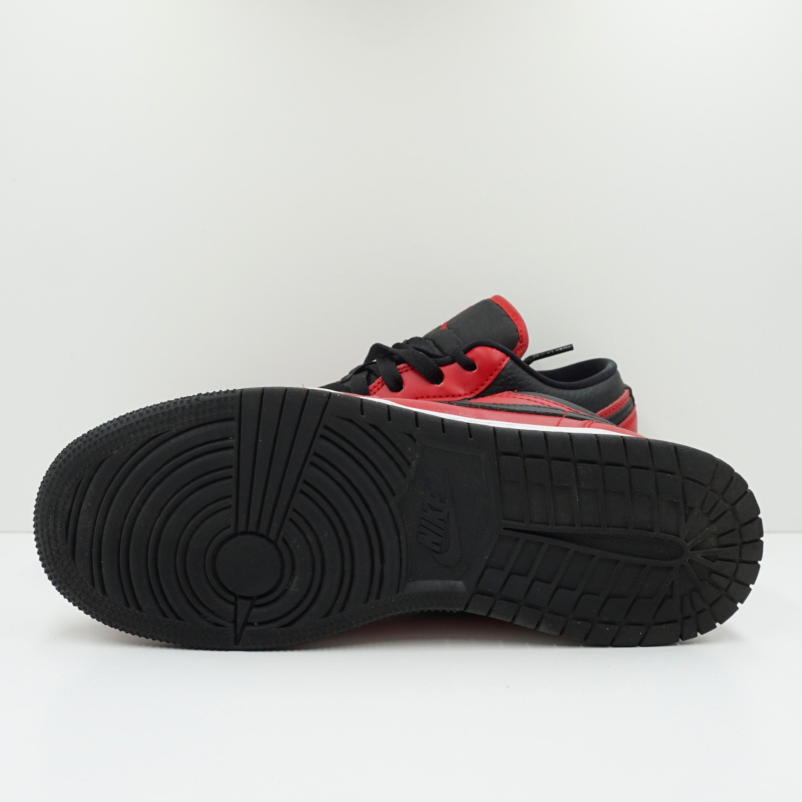 Jordan 1 Low Gym Red Black Pebbled (GS)