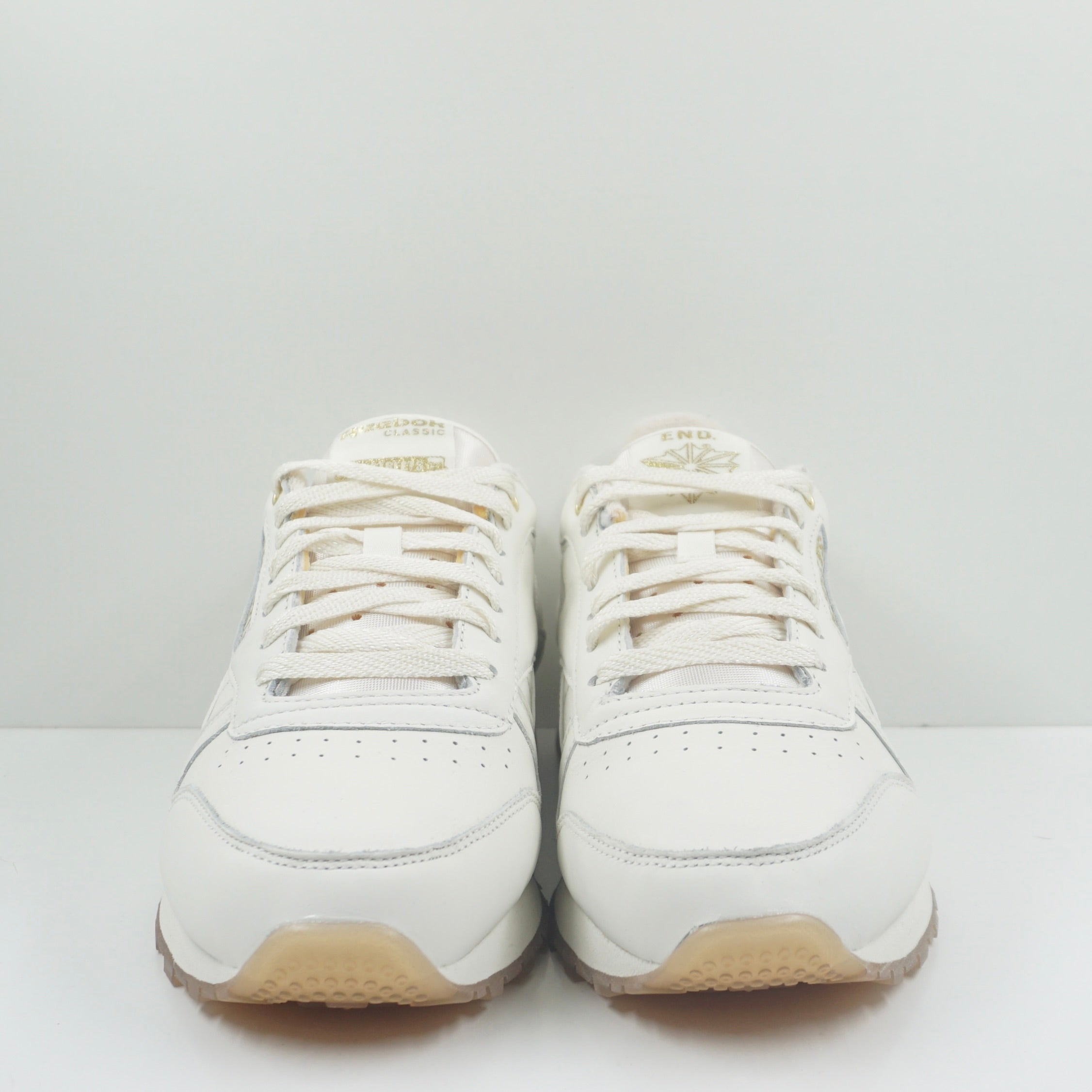 Reebok Classic Leather END. The Streets Chalk
