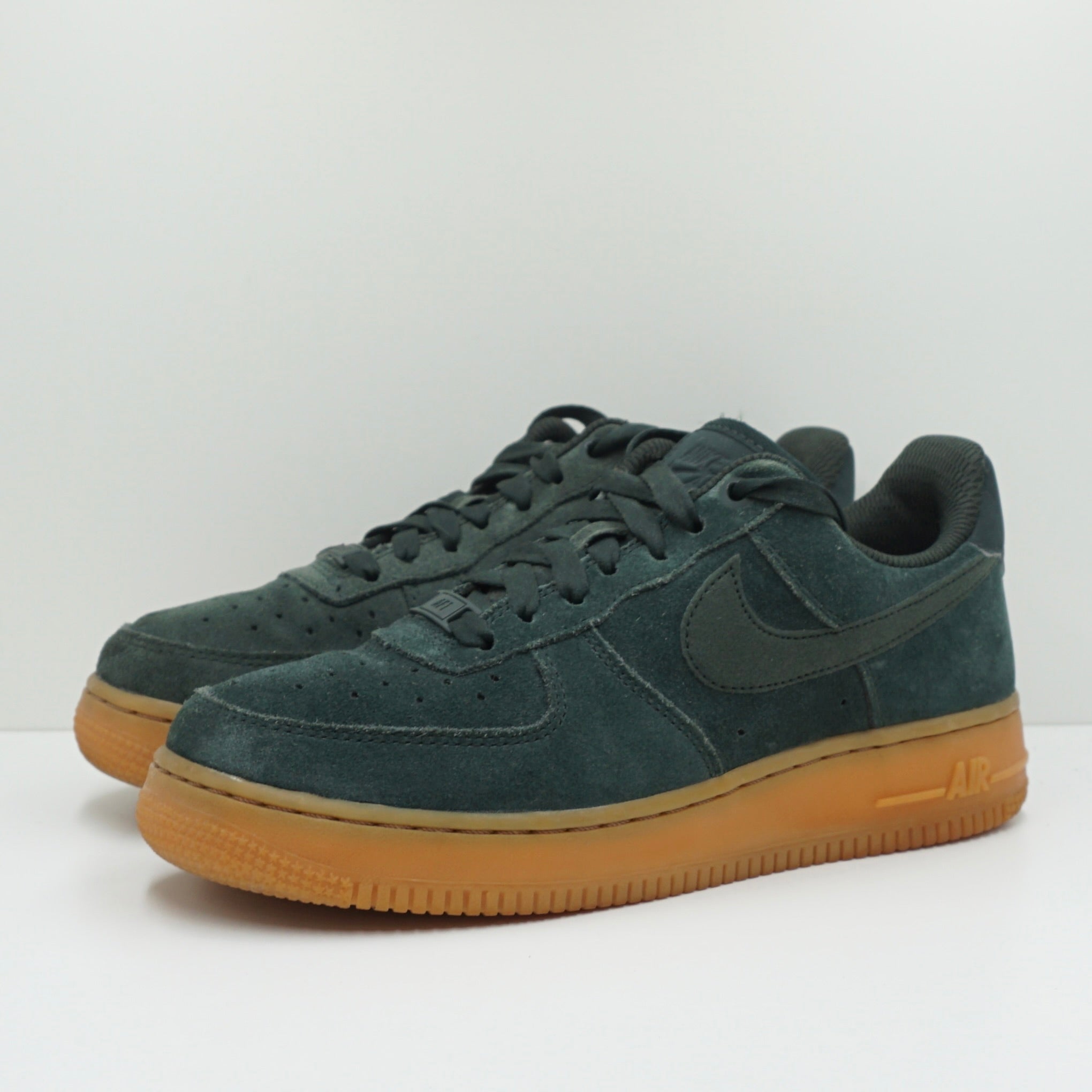 Nike air force 1 outdoor green hotsell