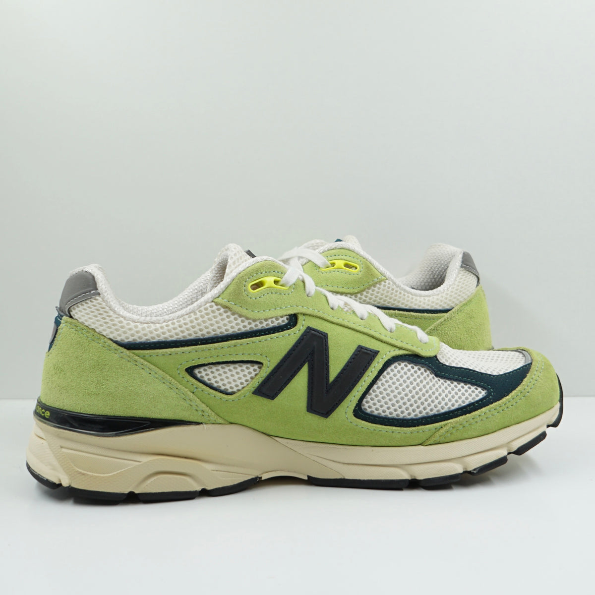 New Balance 990v4 MiUSA Teddy Hi-Lite
