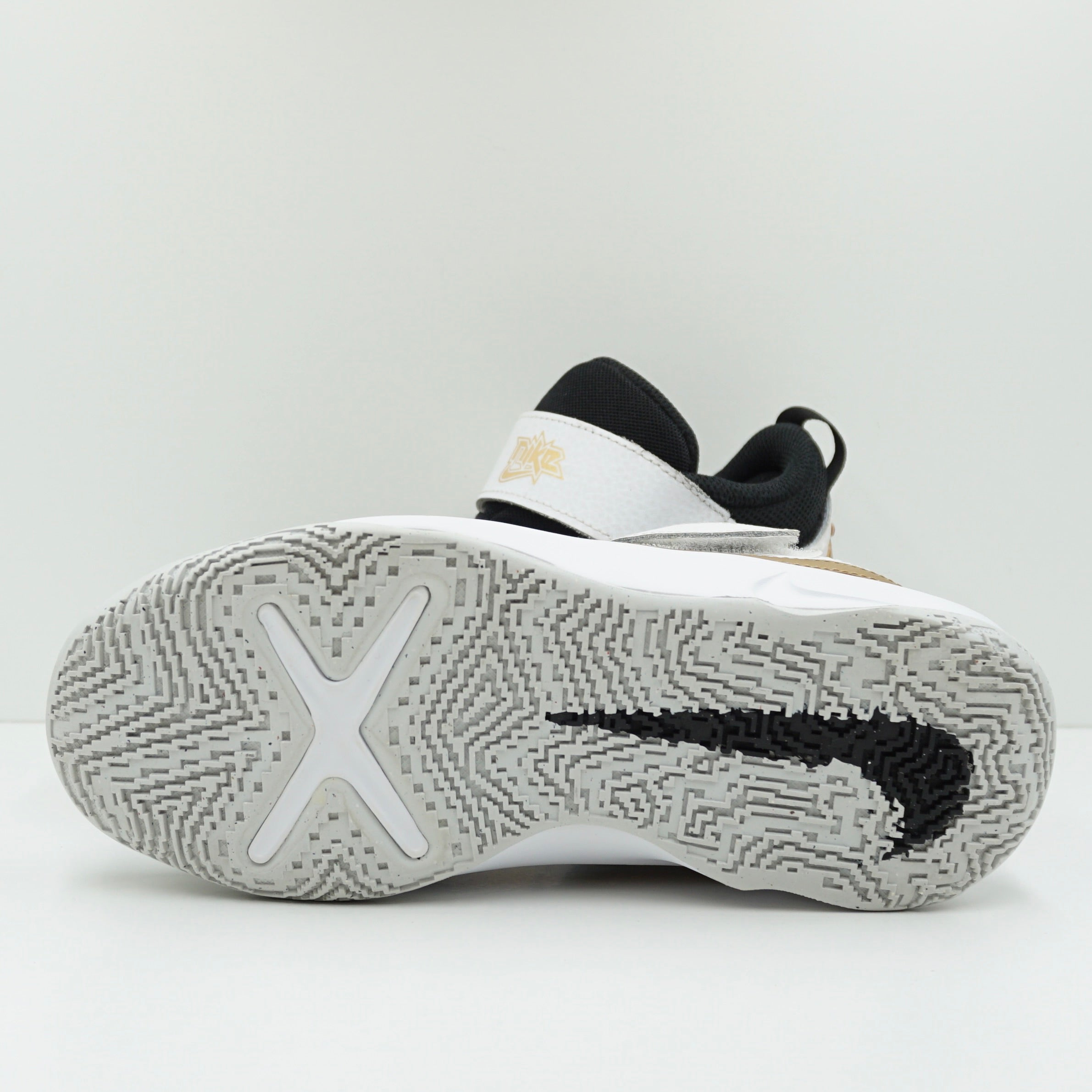 Nike Team Hustle D 10 Black White Metallic Gold (PS)