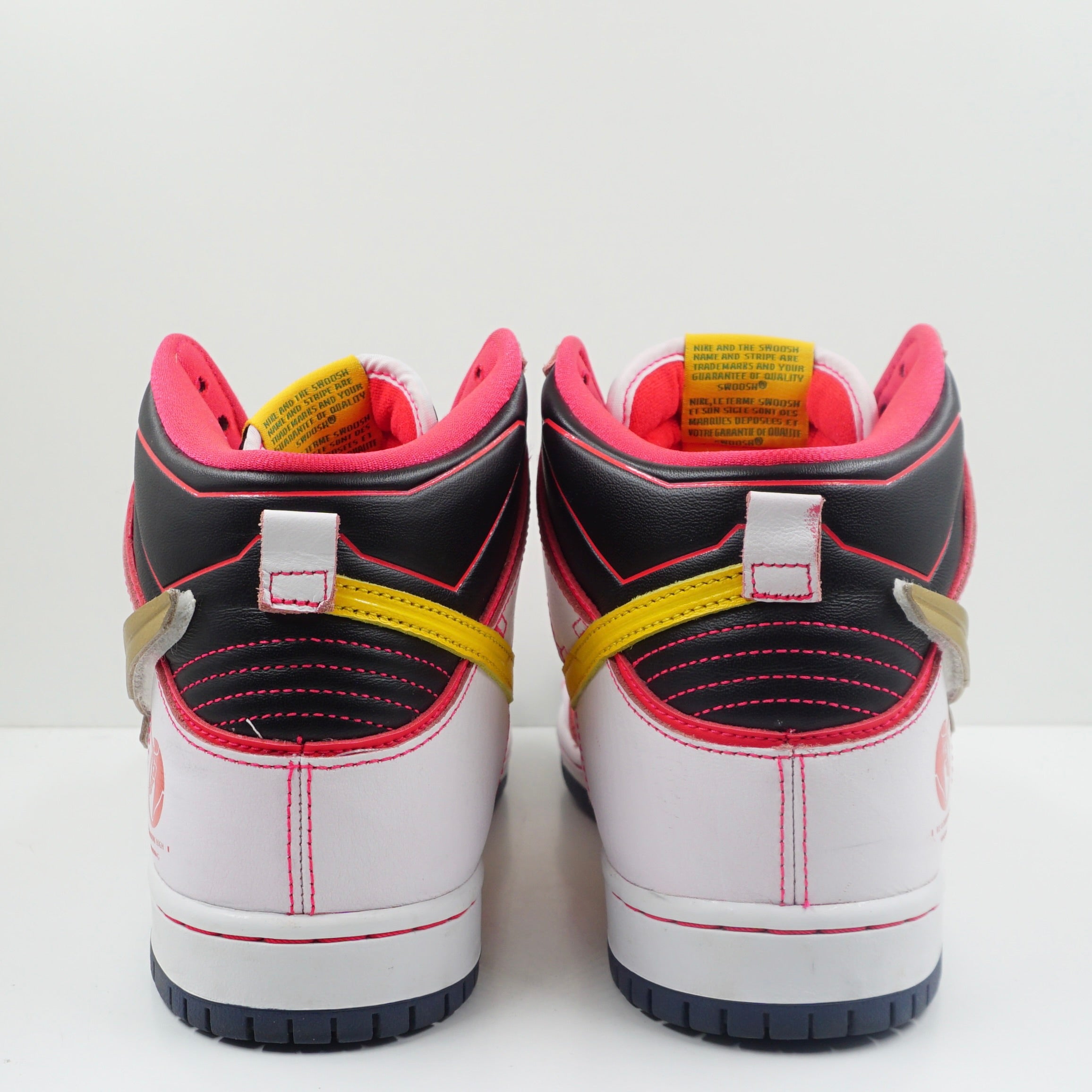 Nike SB Dunk High RX-0 Unicorn Gundam