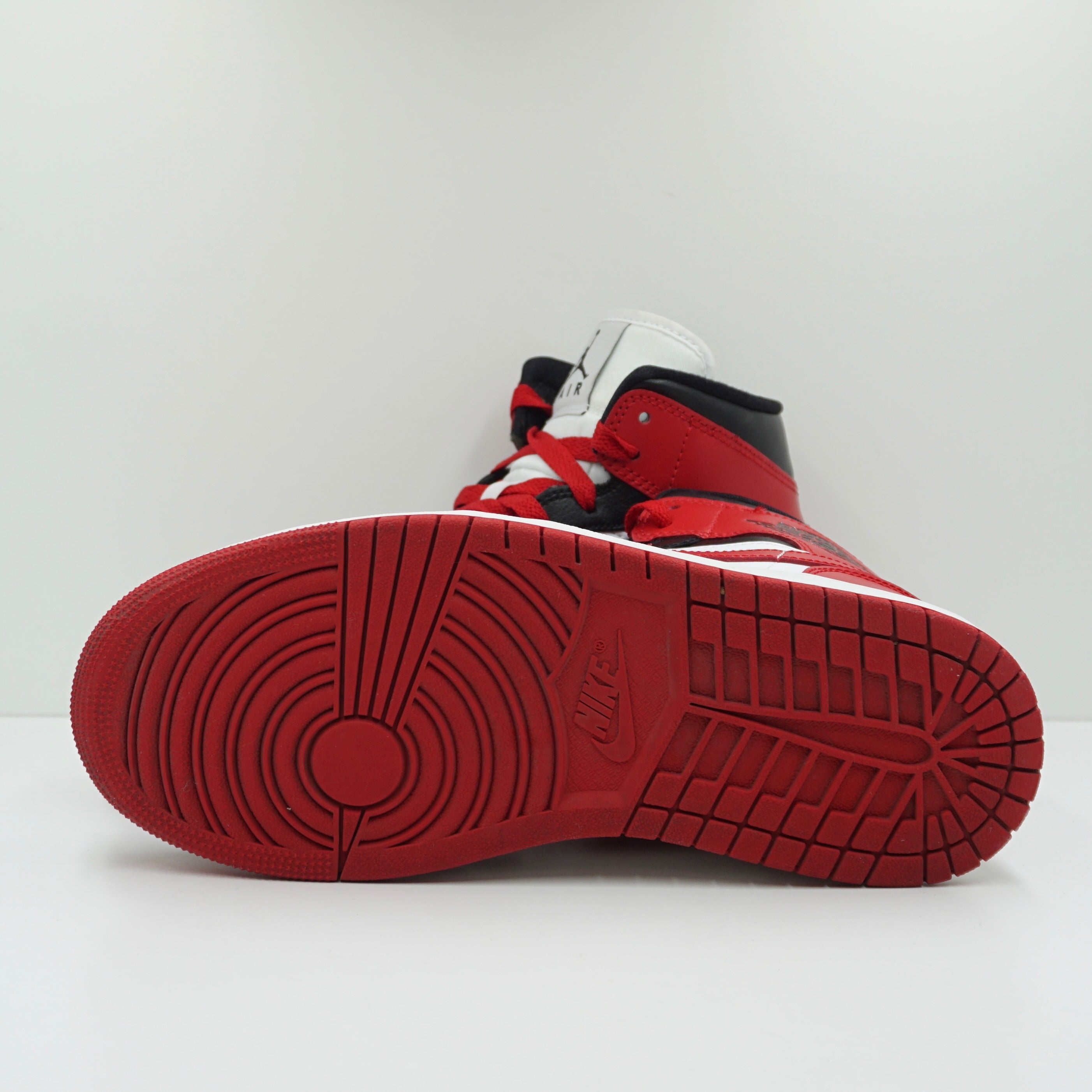 Jordan 1 Mid Alternate Bred Toe (W)
