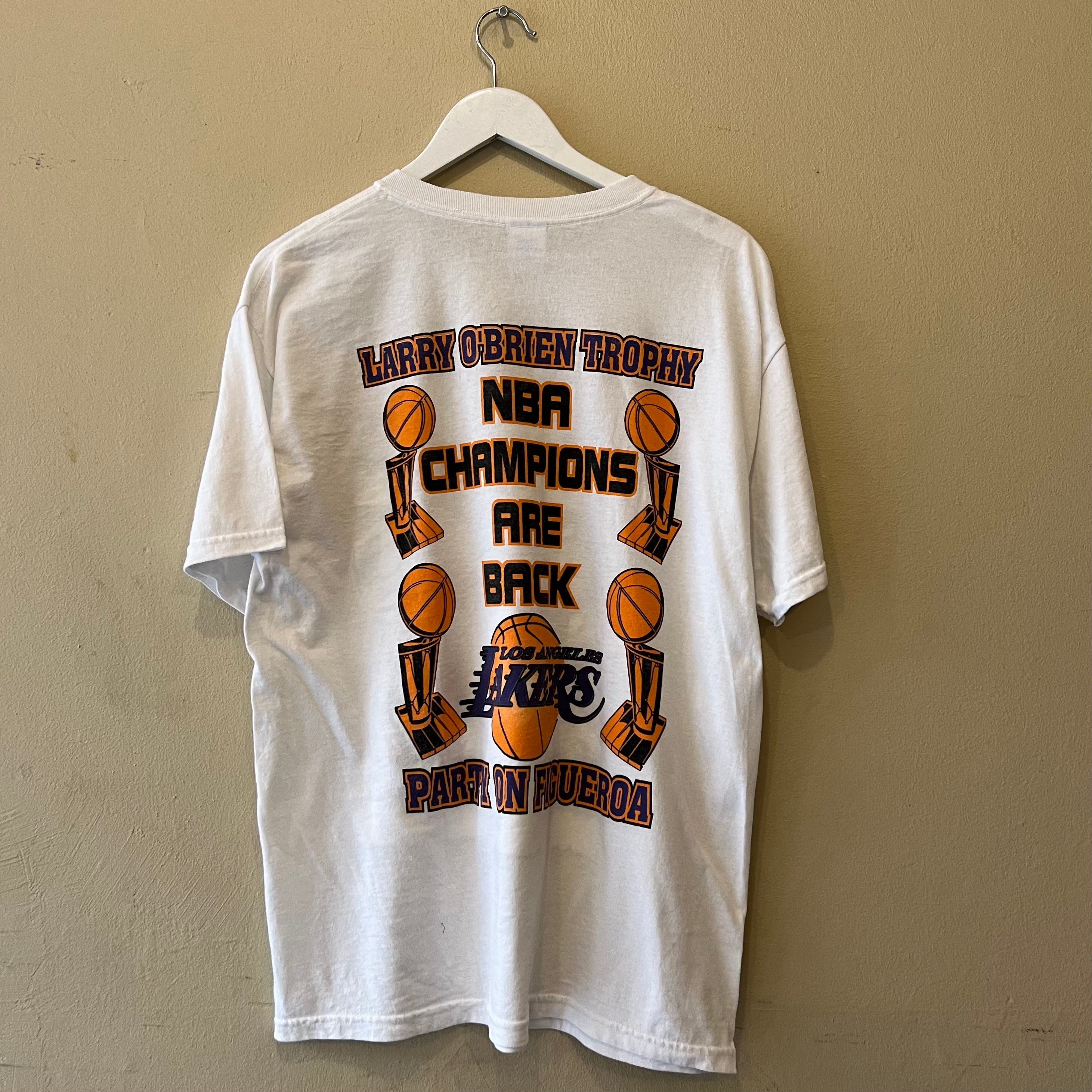 Gildan Lords Of the Rings Los Angeles Lakers Tshirt