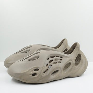 Adidas Yeezy Foam RNNR Stone Sage