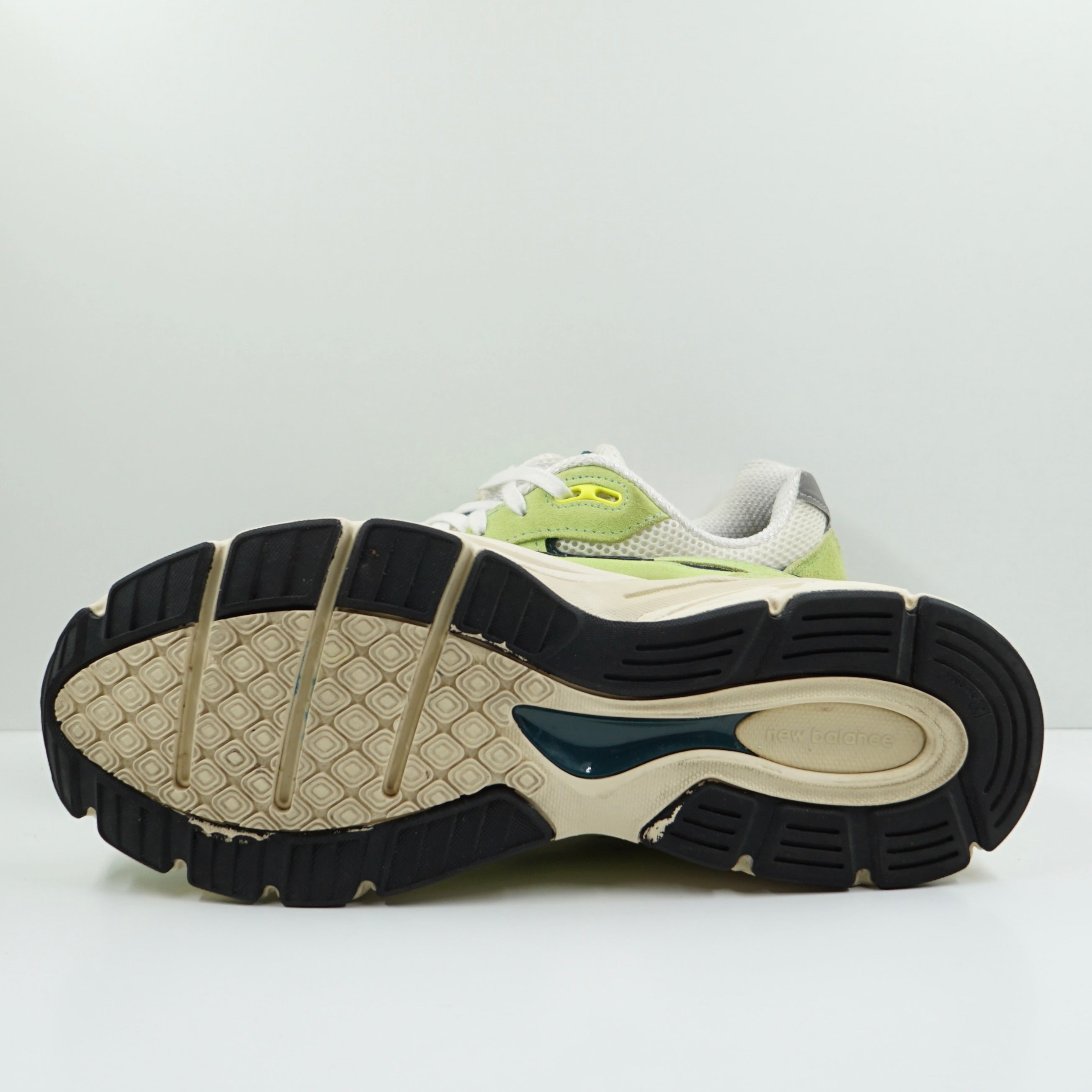 New Balance 990v4 MiUSA Teddy Hi-Lite