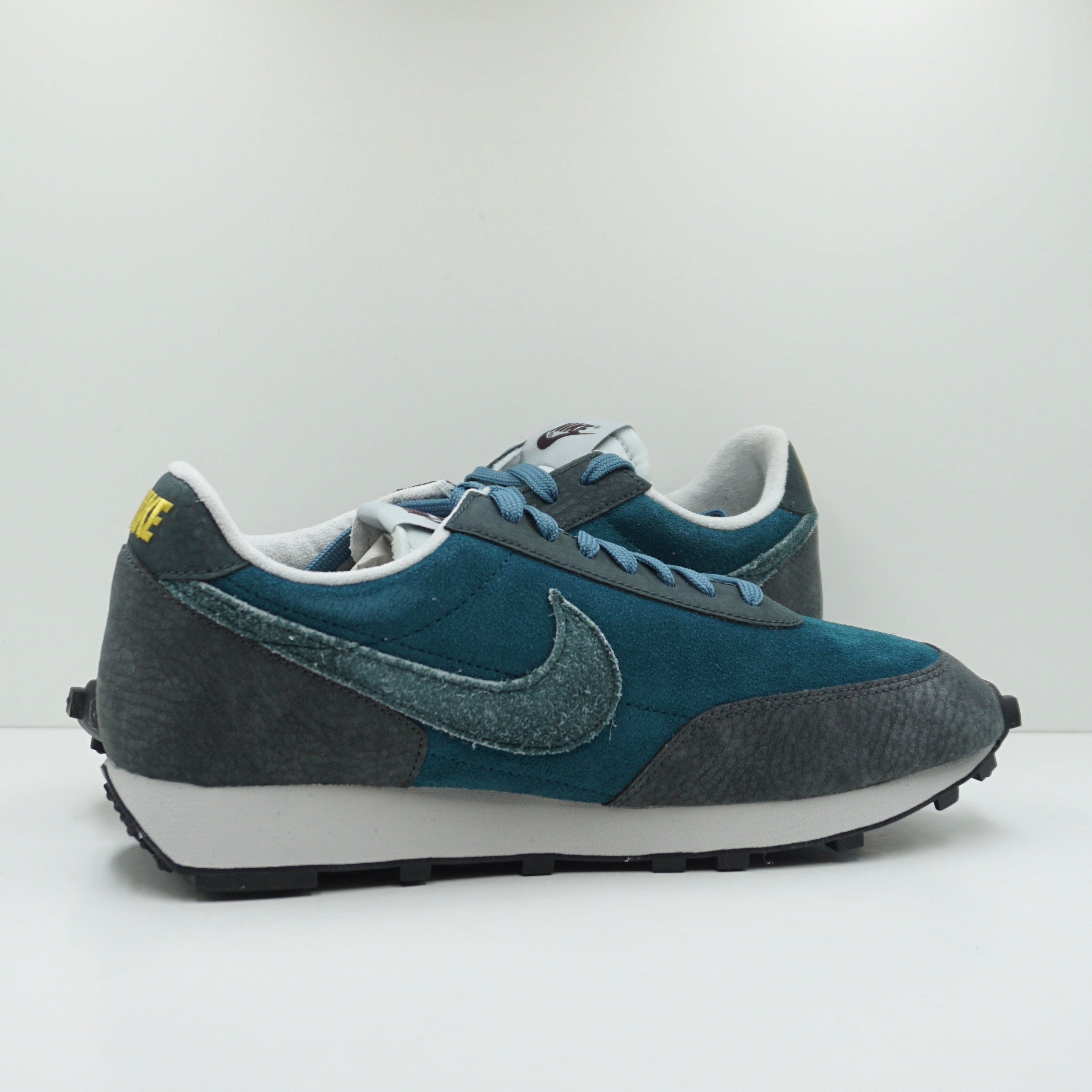 Nike Daybreak Midnight Turquoise Seaweed Dark Smoke Grey