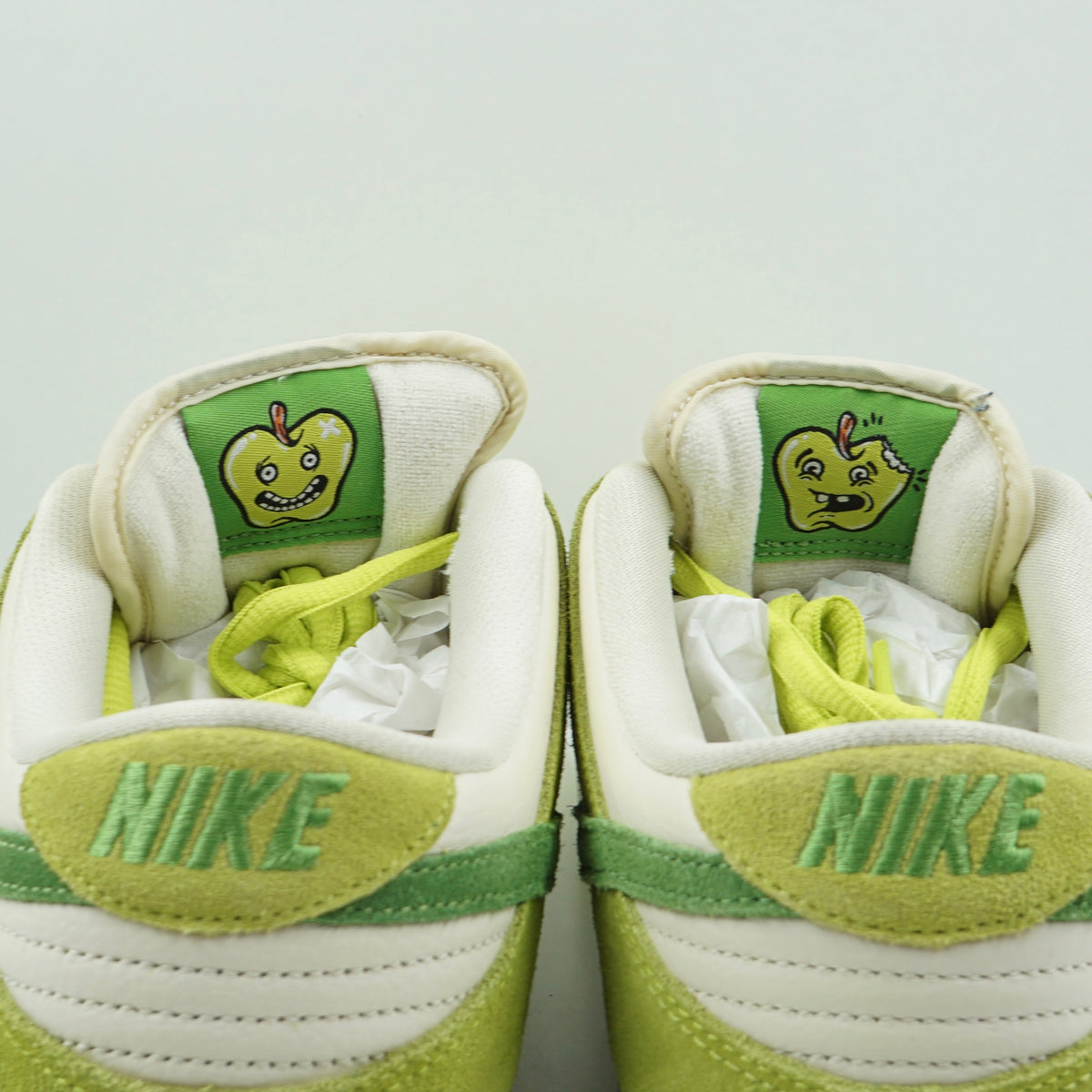 Nike SB Dunk Low Green Apple