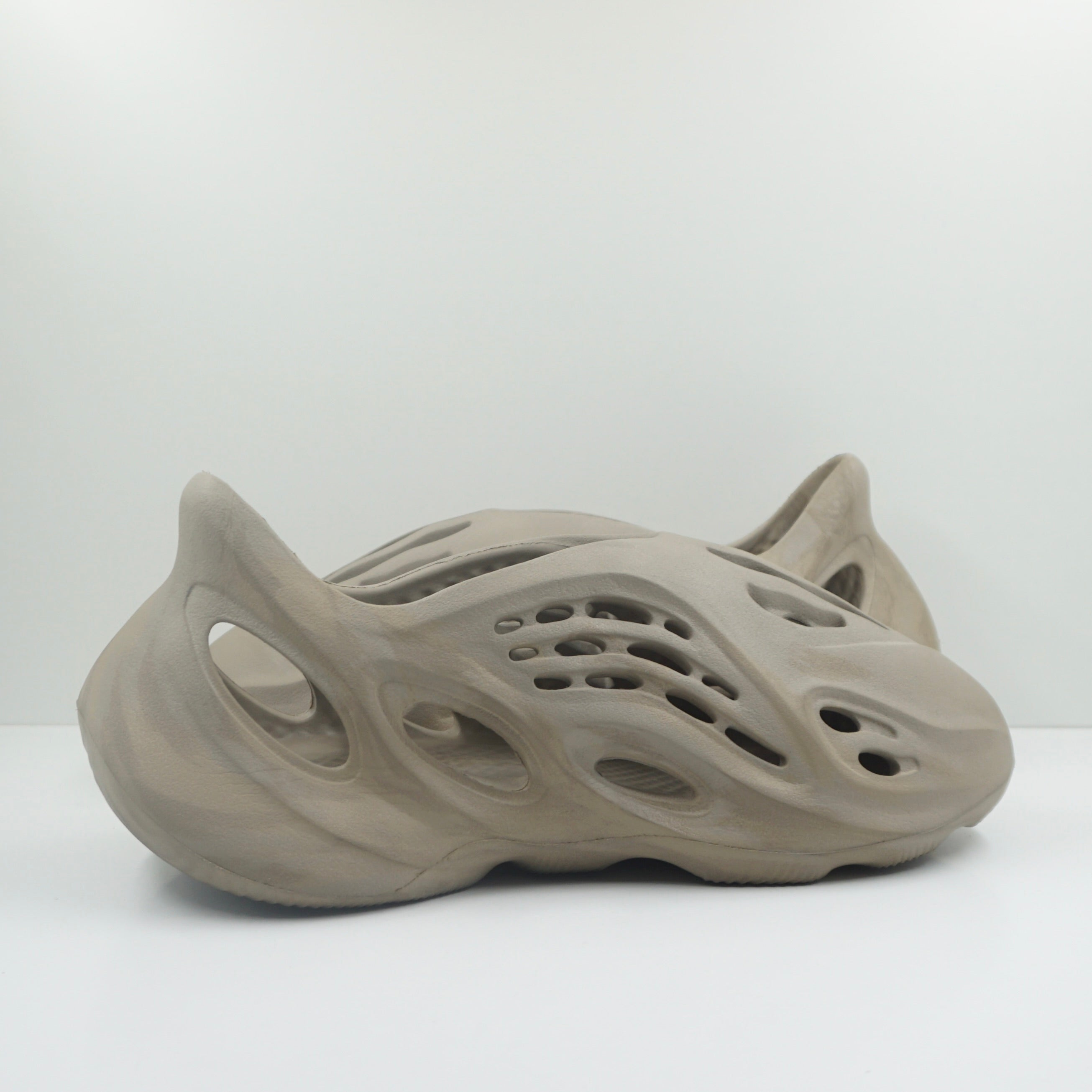 Adidas Yeezy Foam RNNR Stone Sage