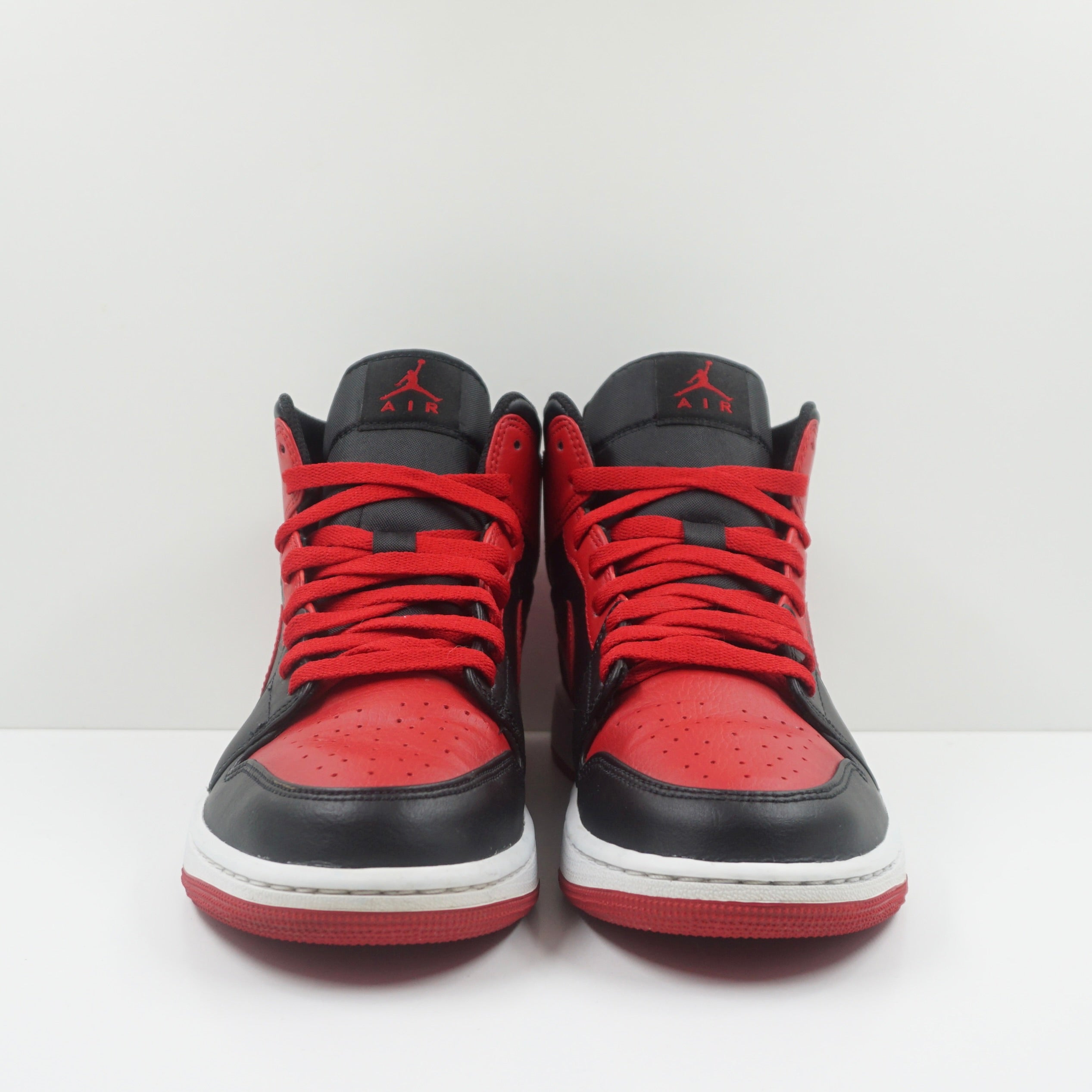 Jordan 1 Mid Bred Banned (2020)