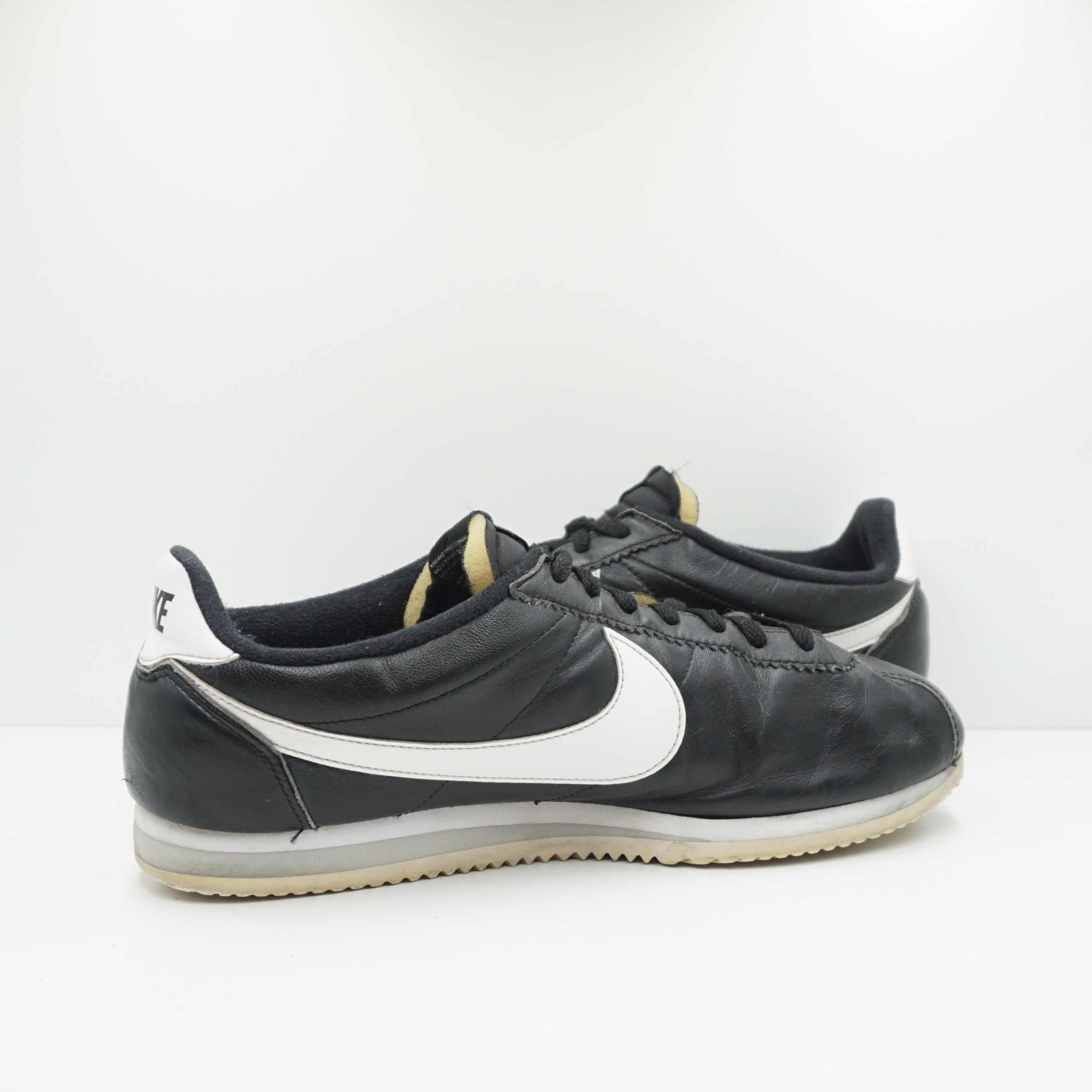 Nike Cortez Black White