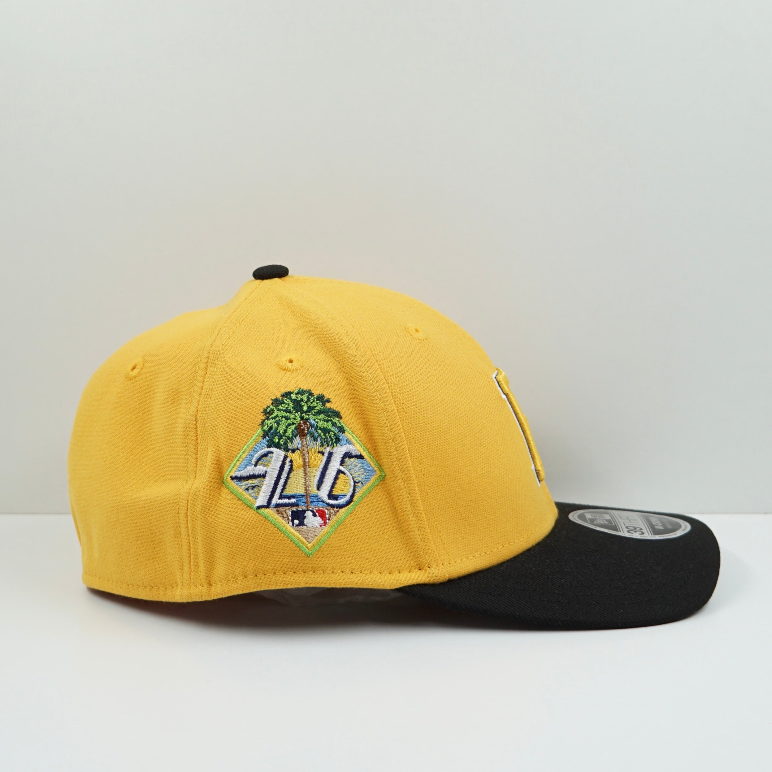 New Era Pittsburgh Pirates Spring Training 2026 Yellow Black M-Crown Fitted Cap